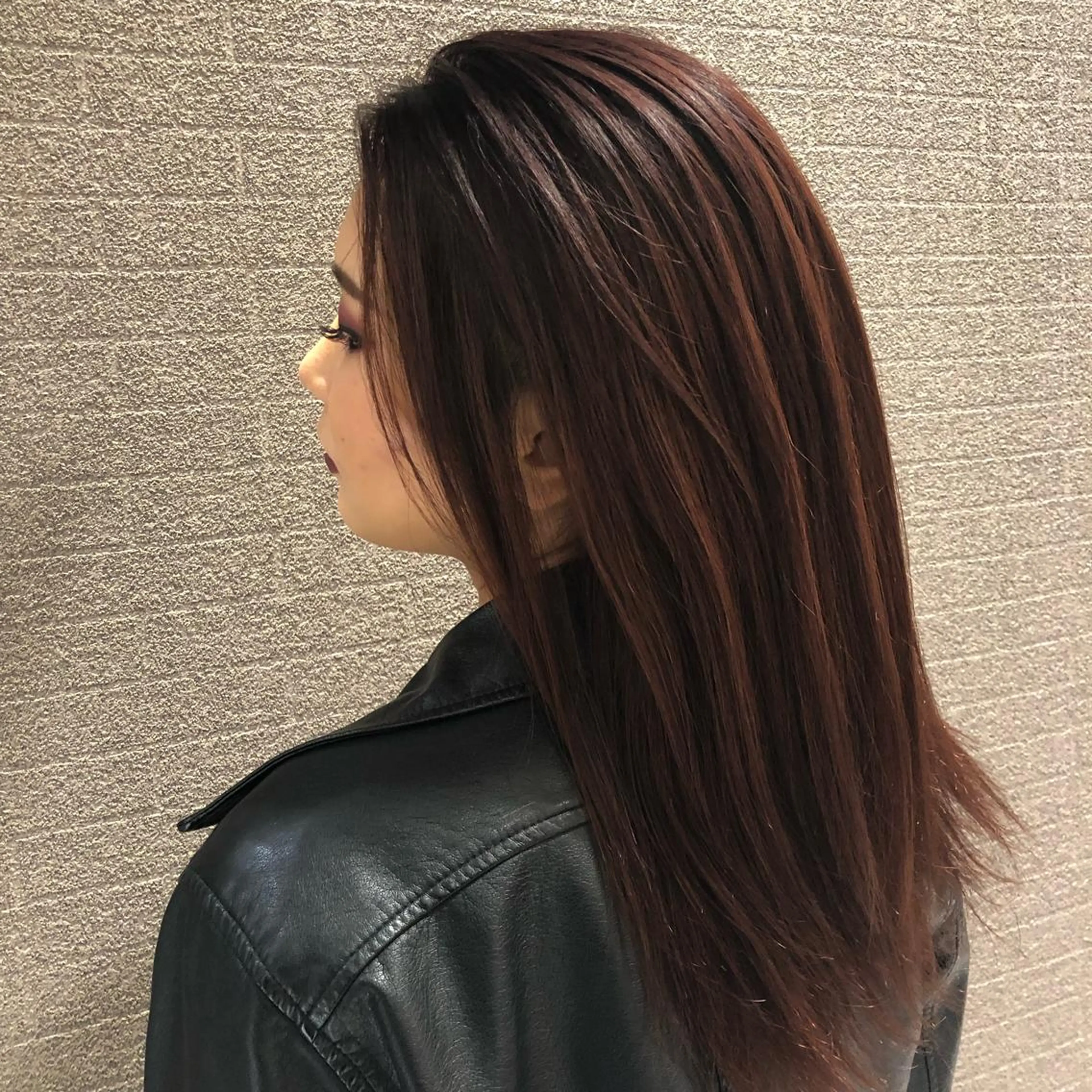 ミディアム カラー ヘアアレンジ バレイヤージュ ブリーチ レイヤーカット アンドウ ユウ/ レイヤーカット/韓国のヘアスタイル