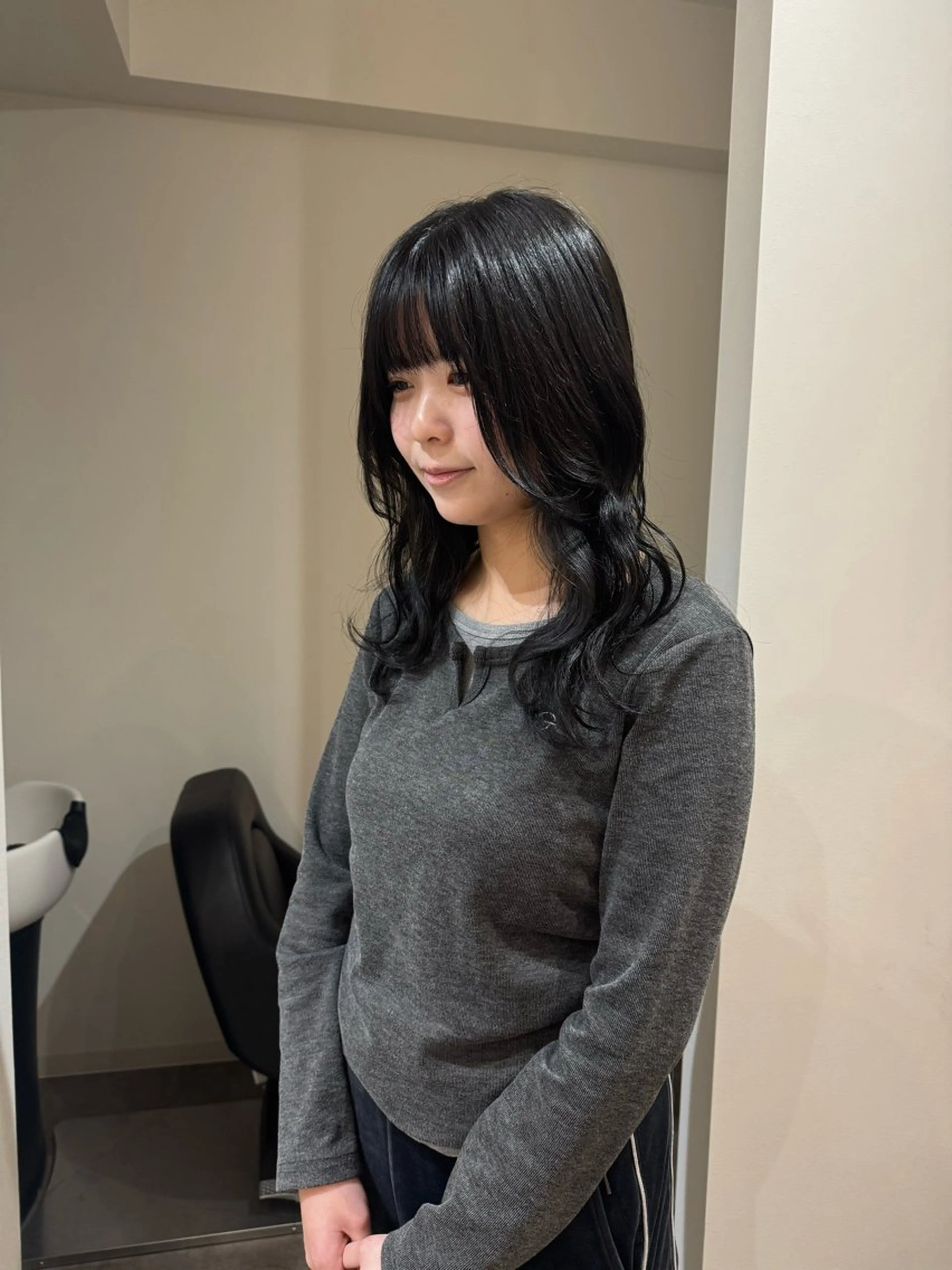 ロング カラー newi remi🖤のヘアスタイル