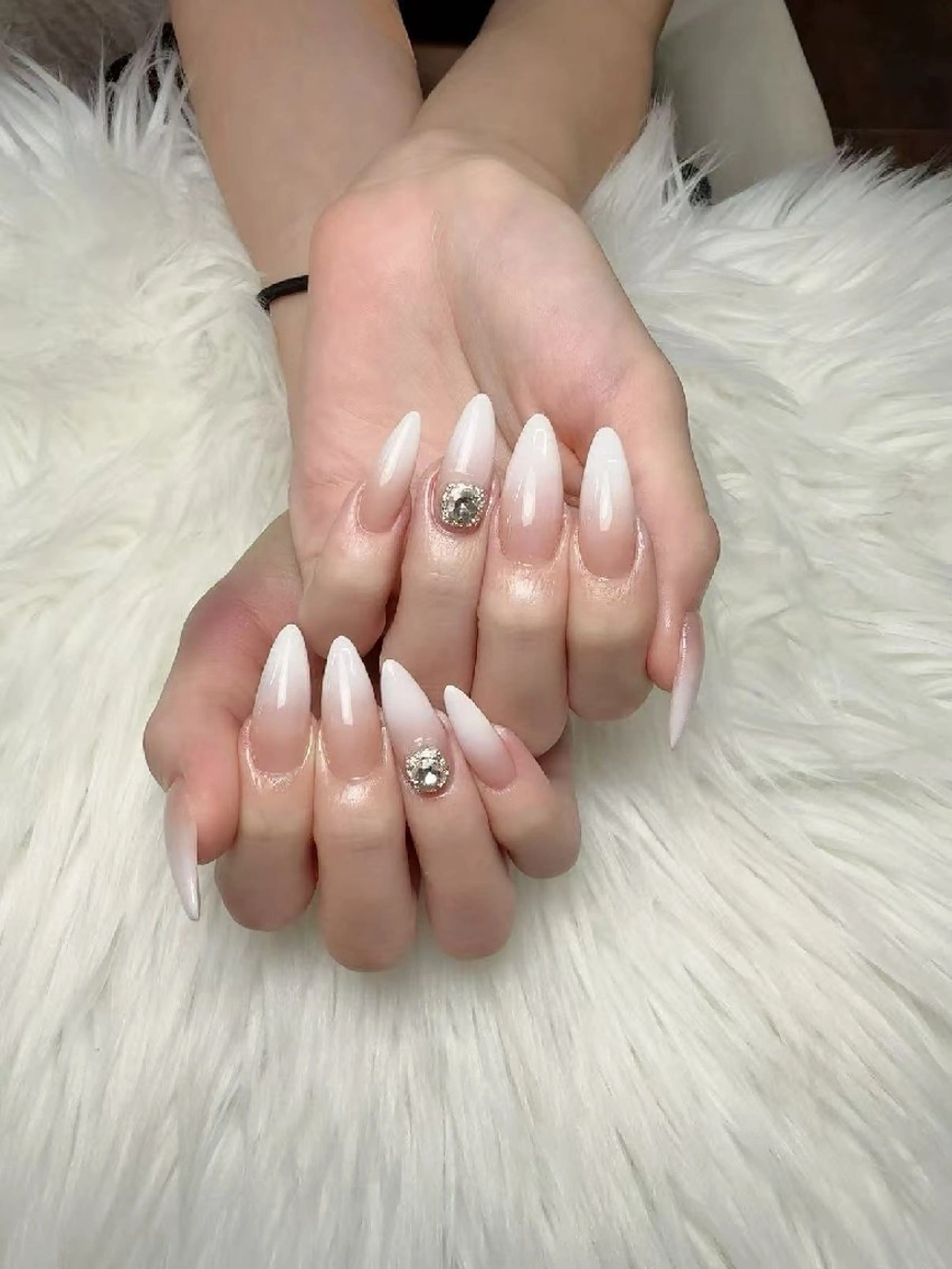 ネイル ENsalon AKIRAのネイルデザイン