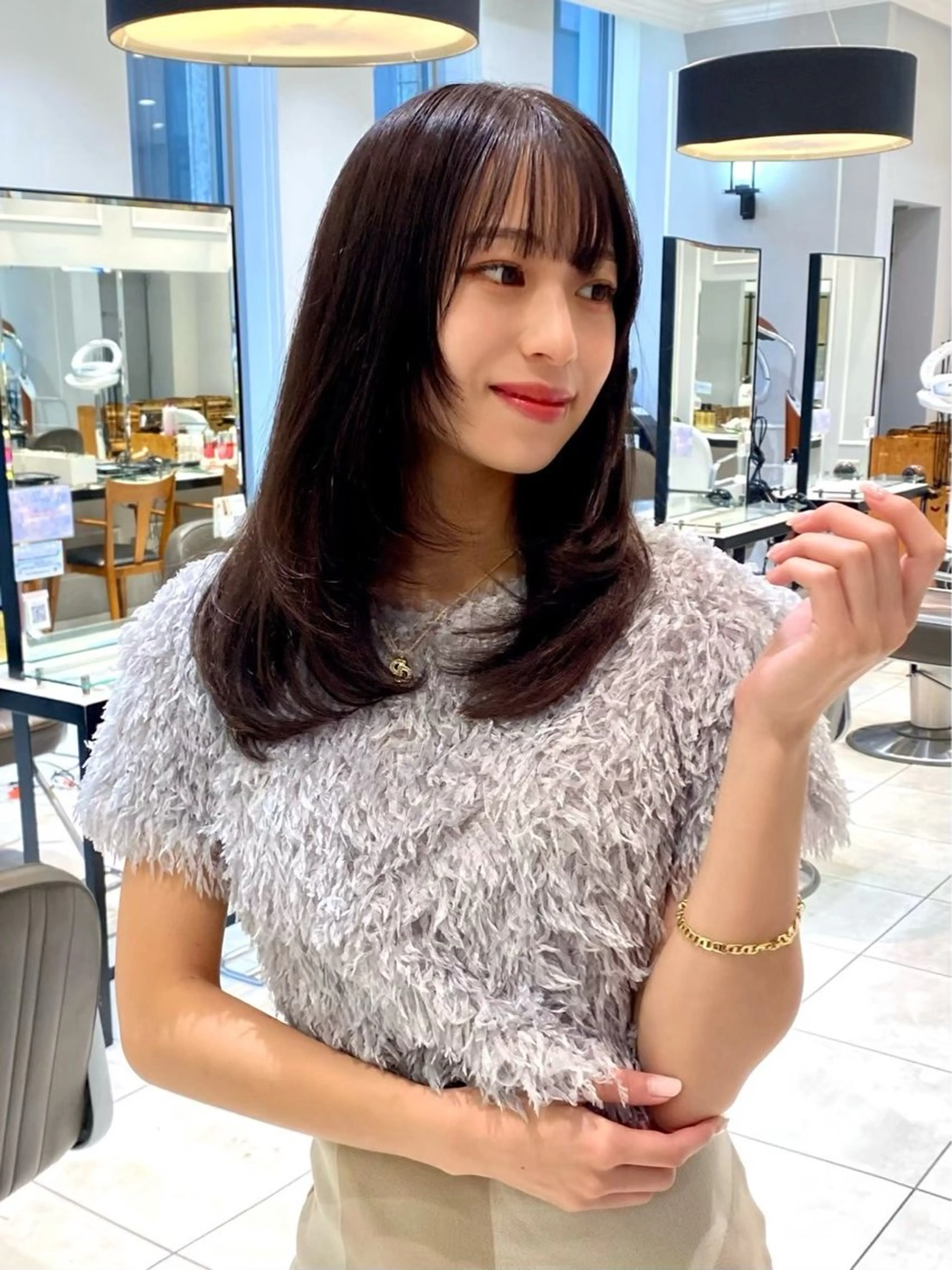 セミロング Neolive銀座✁ ᴍɪᴊᴜꜱᴀ🐝のヘアスタイル