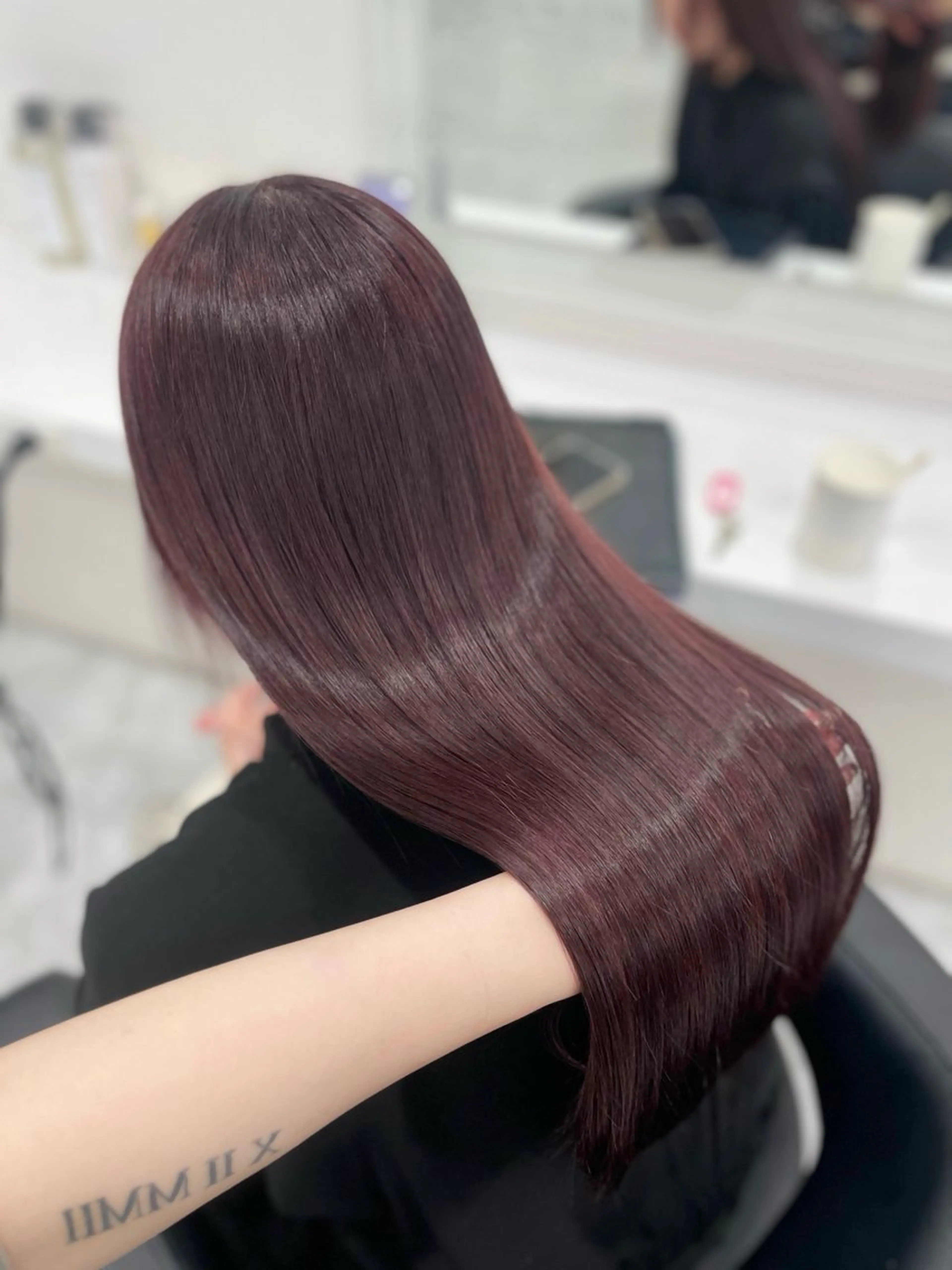 ロング カラー ハイトーン🤍ブロン ド🤍MISAKIのヘアスタイル