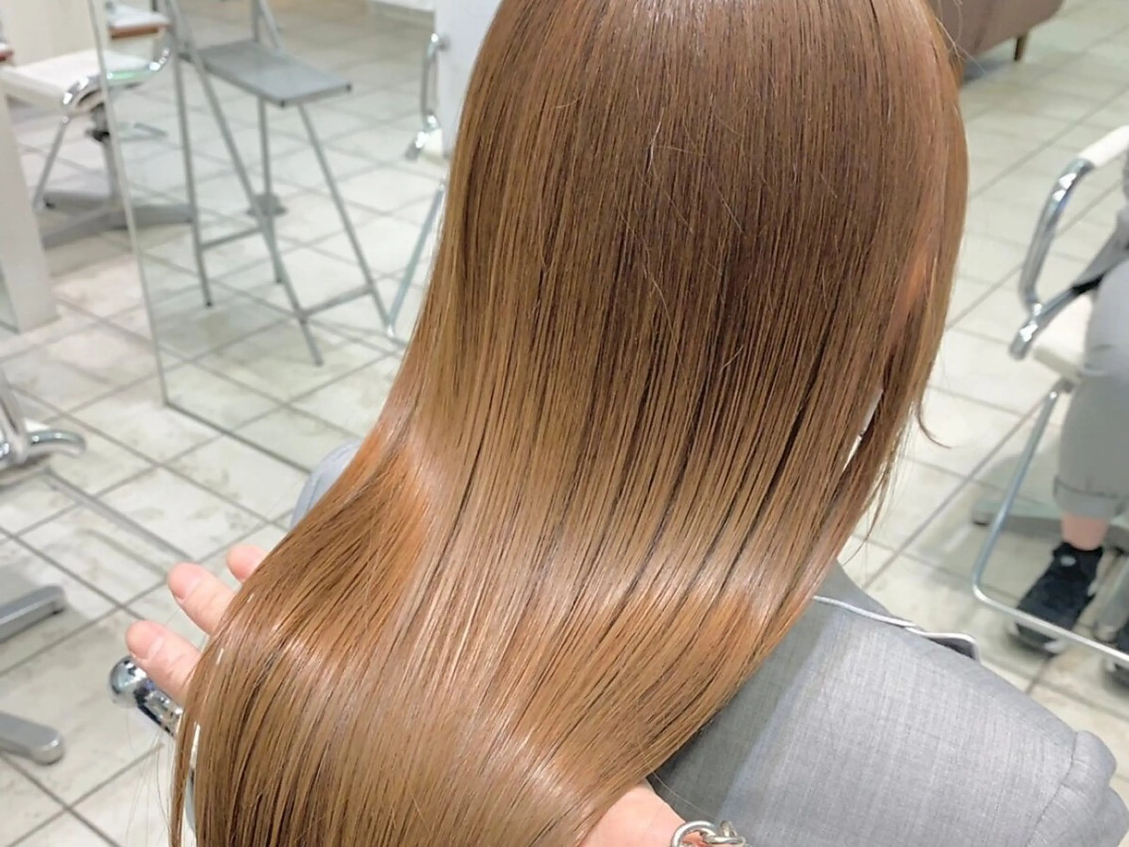 ロング カラー 髪質改善 トリートメント カット 縮毛矯正 トリートメント ケアブリーチ 若杉圭大のヘアスタイル