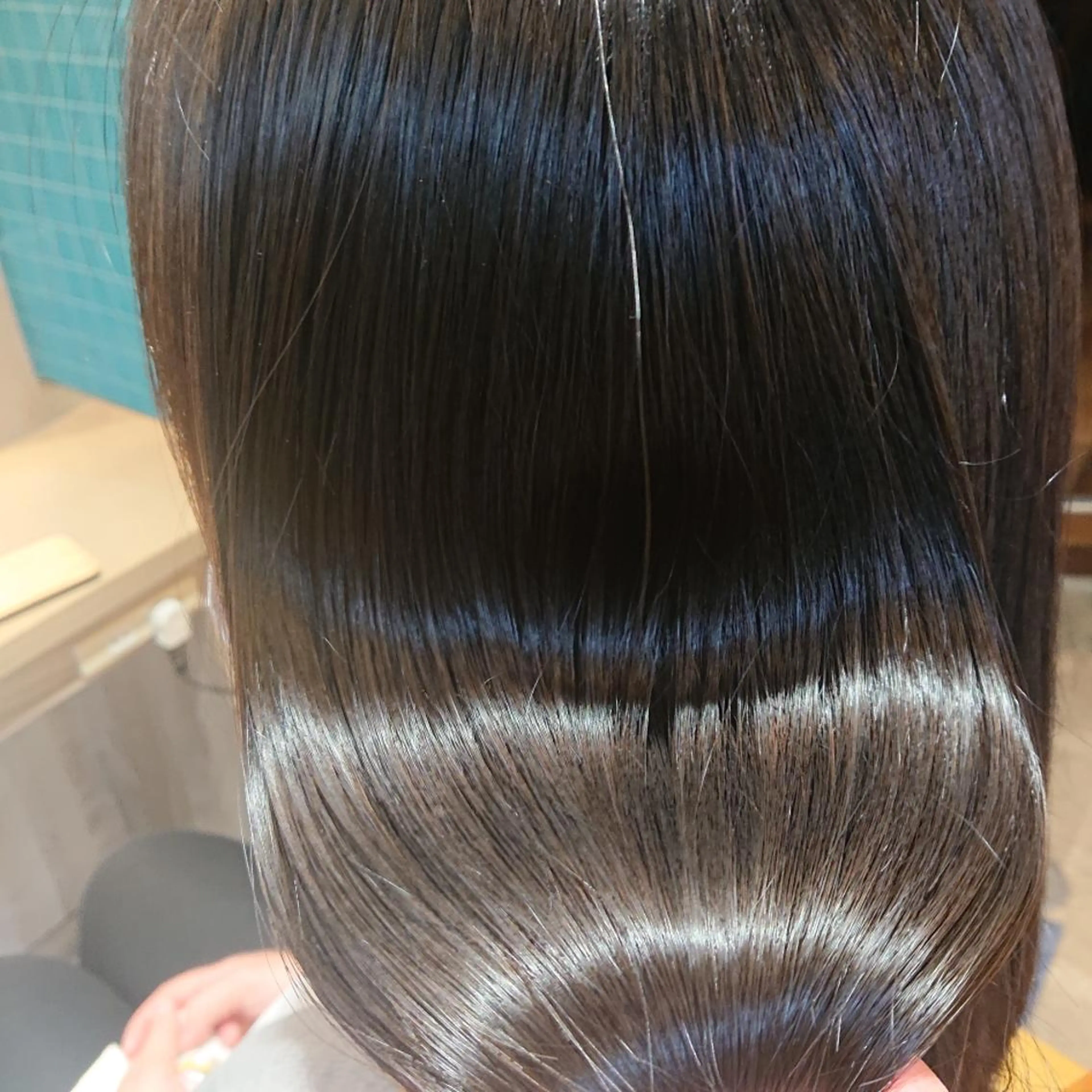 ロング alushe 岡 陽子のヘアスタイル