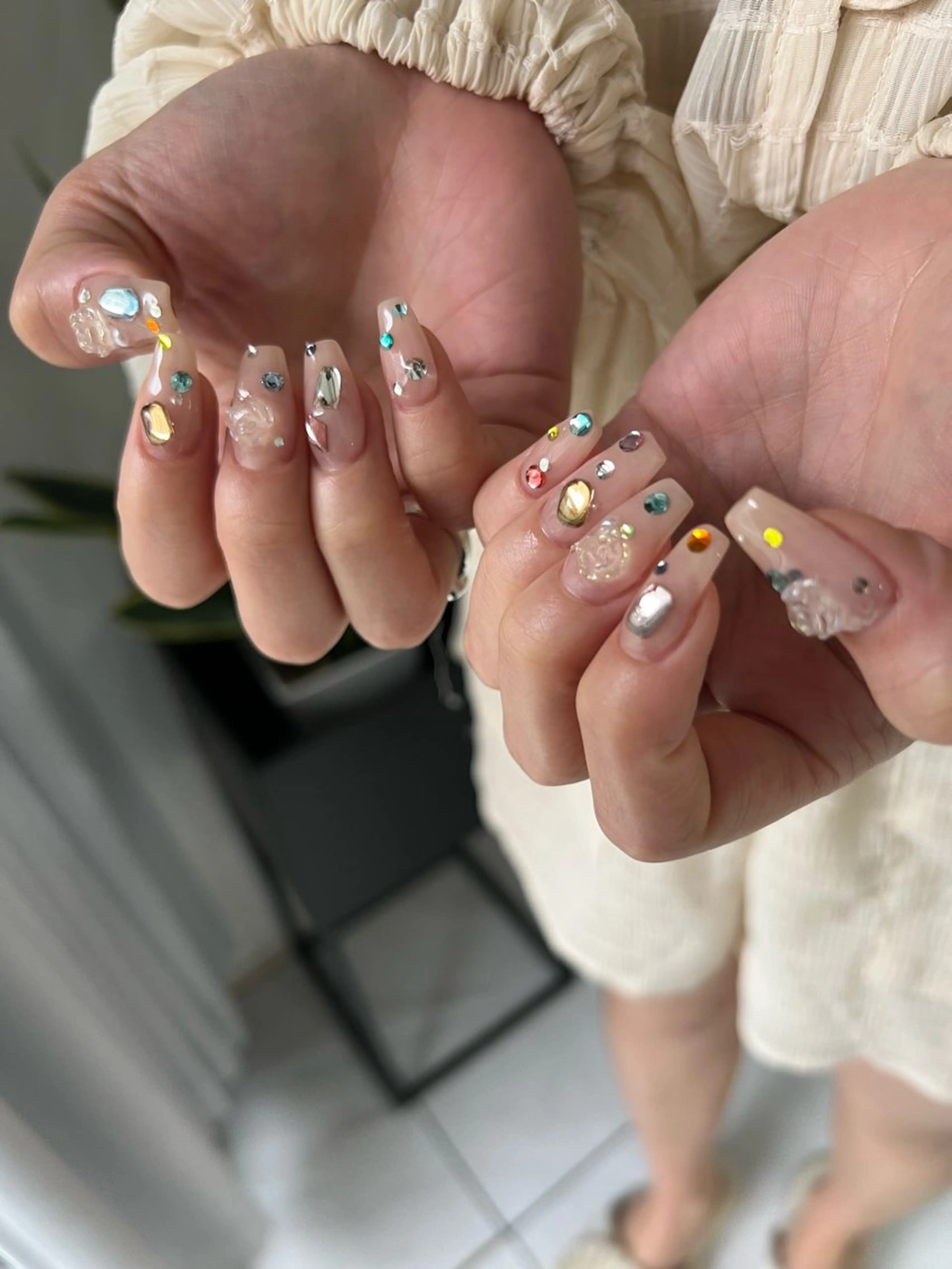 ネイル 持ち込み ニュアンスネイル ハンドネイル ハンドケア Charme. NOBUKOのネイルデザイン