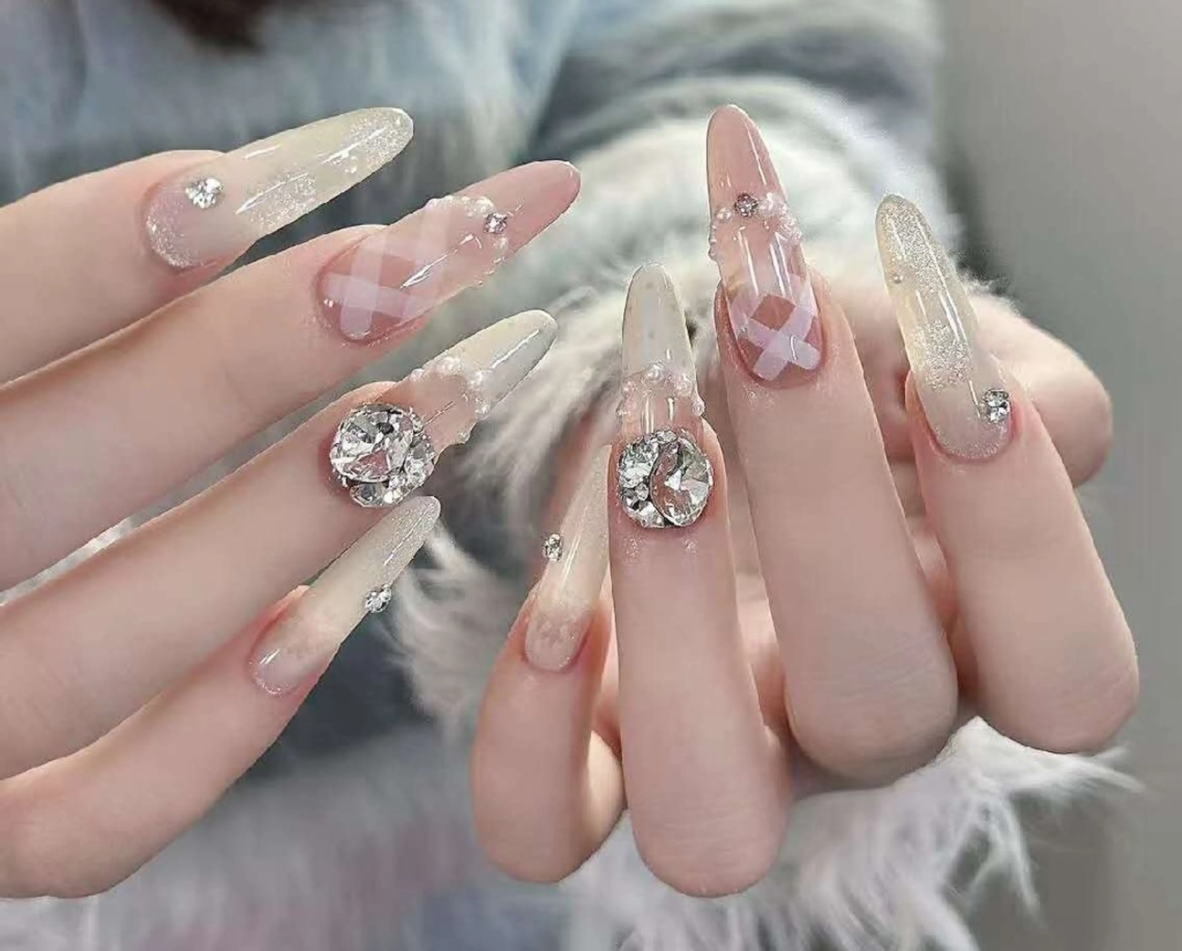 ネイル オーロラネイル フラワーネイル フットネイル フレンチネイル ジェルネイル ハンドネイル Oomiya 服部のネイルデザイン