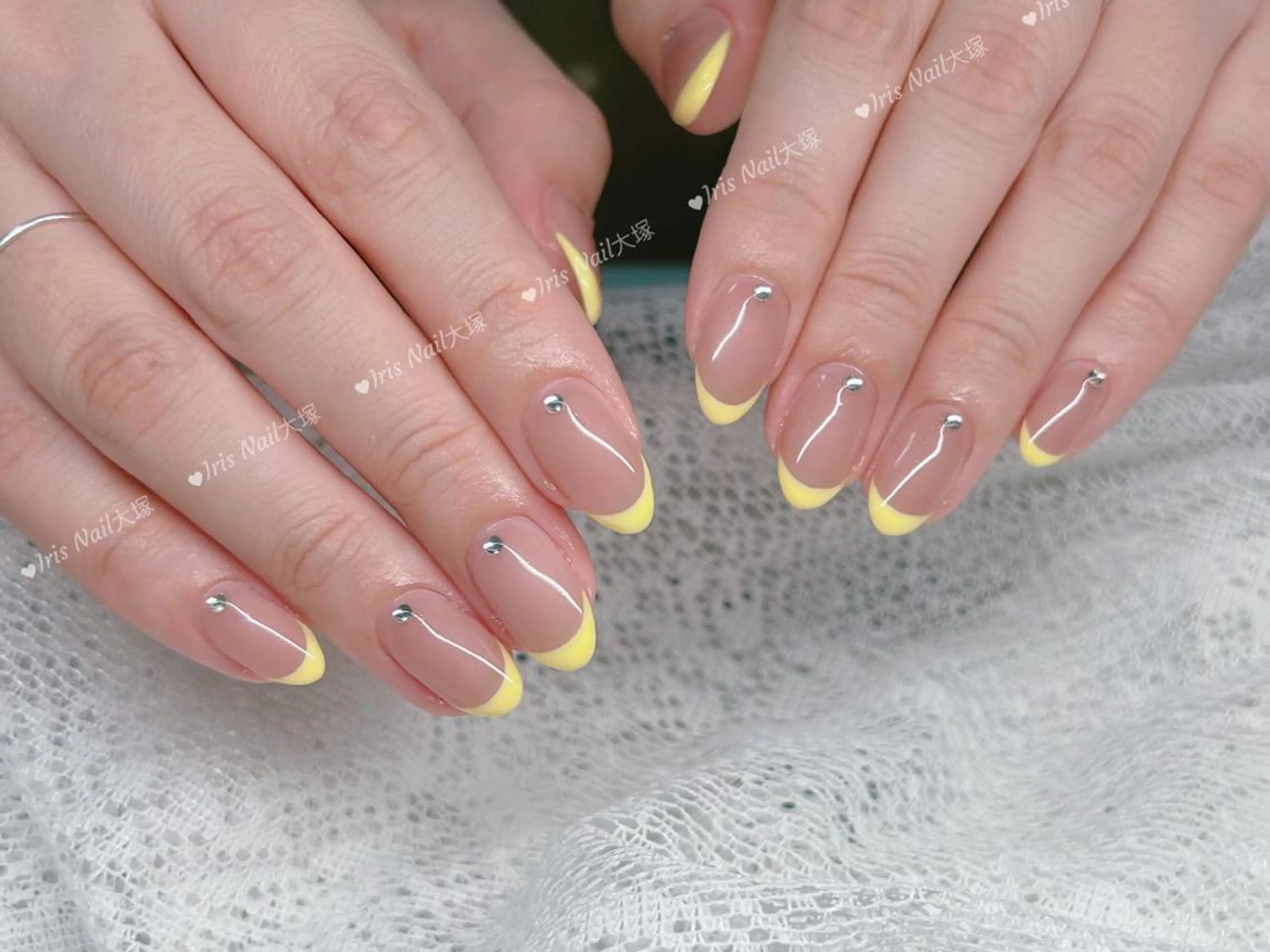 ネイル ストーンネイル ハンドネイル ハンドケア 🍒IRIS Nail🌸のネイルデザイン