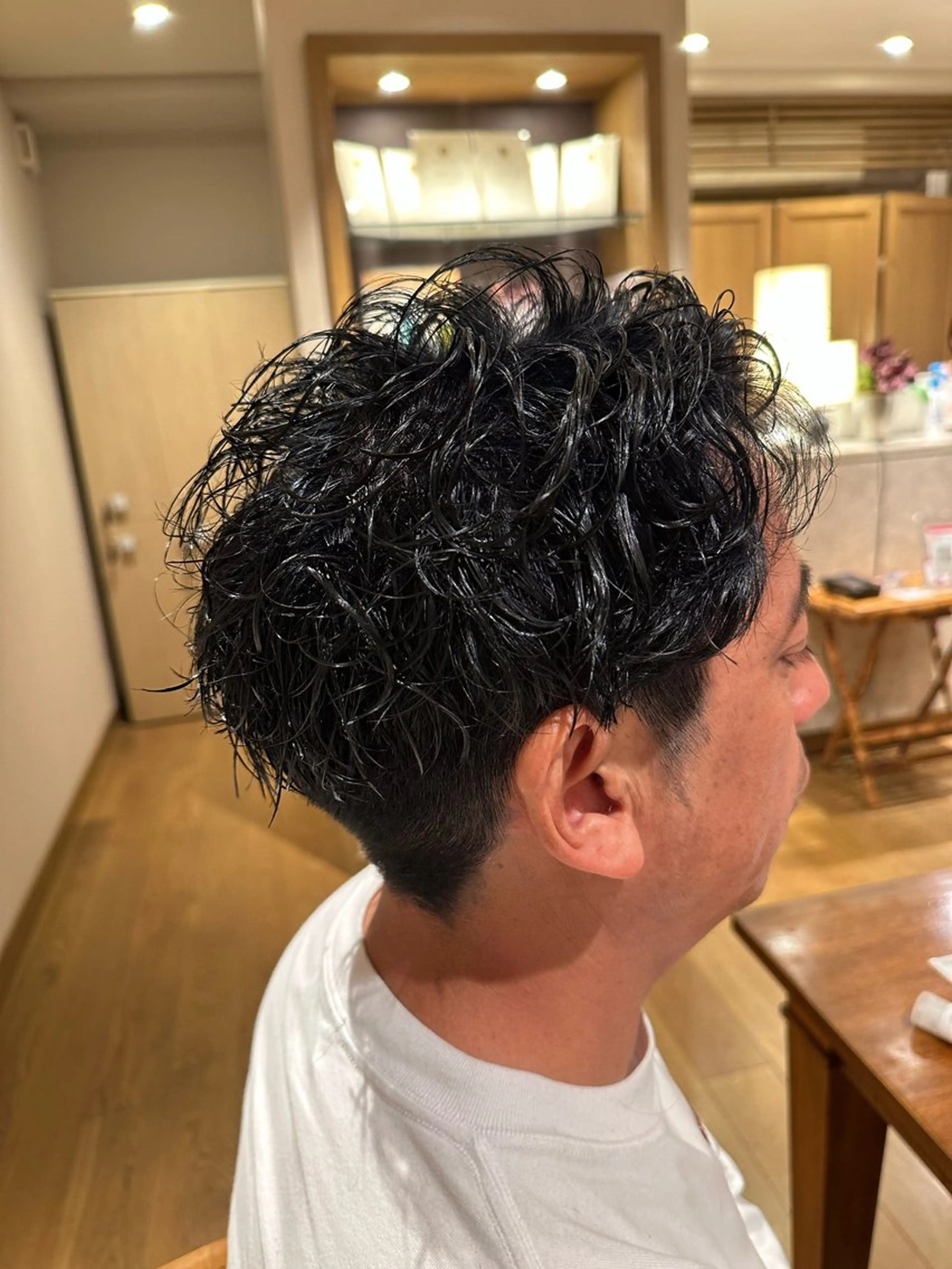 ショート パーマ 津田 幹太のヘアスタイル