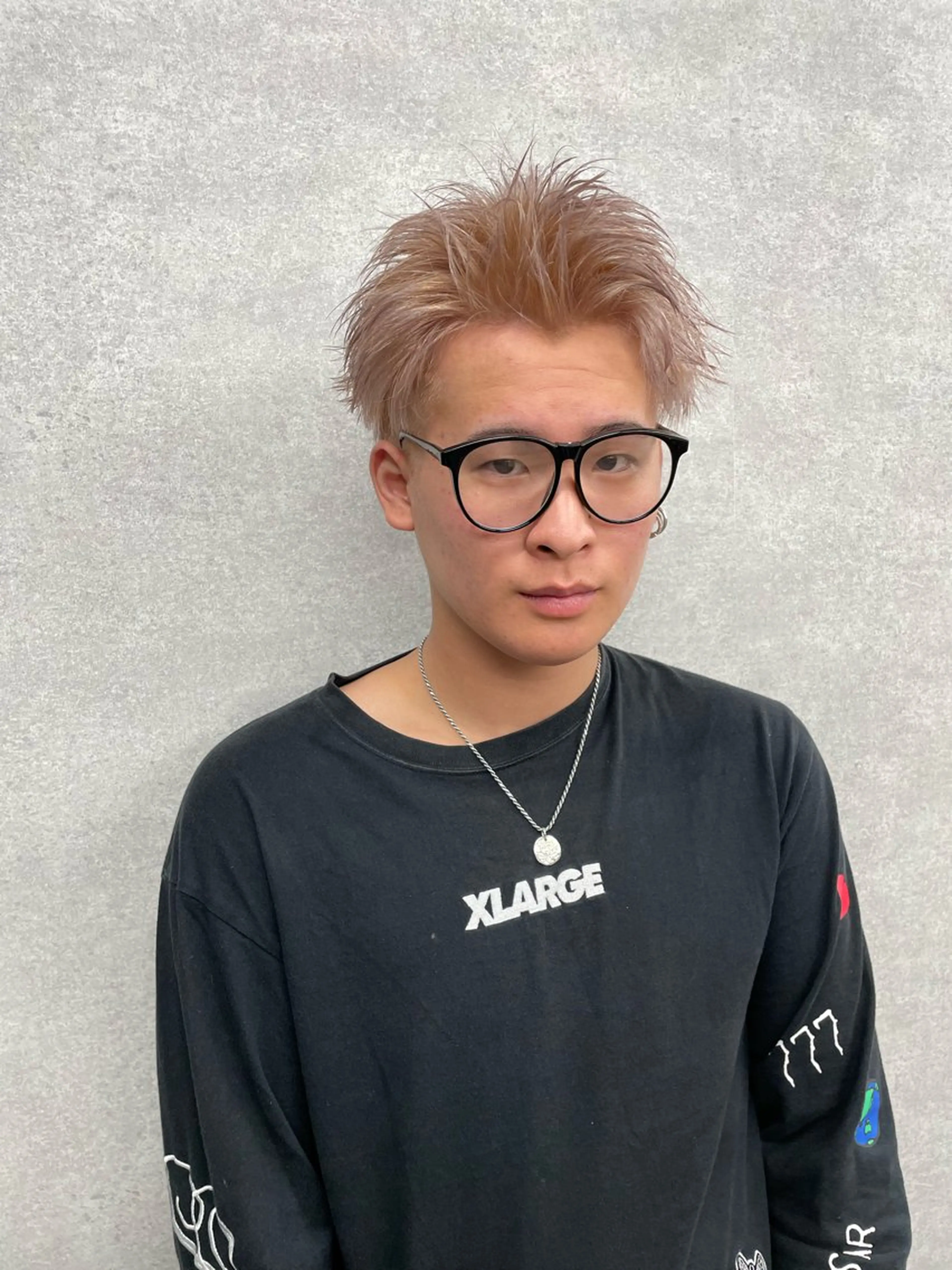 ショート カラー メンズ メンズハイトーン ハイトーンカラー ショートヘア カット ヘアカラー 垢抜けハイトーン☀／ 笑顔の美容師／しゅんのヘアスタイル