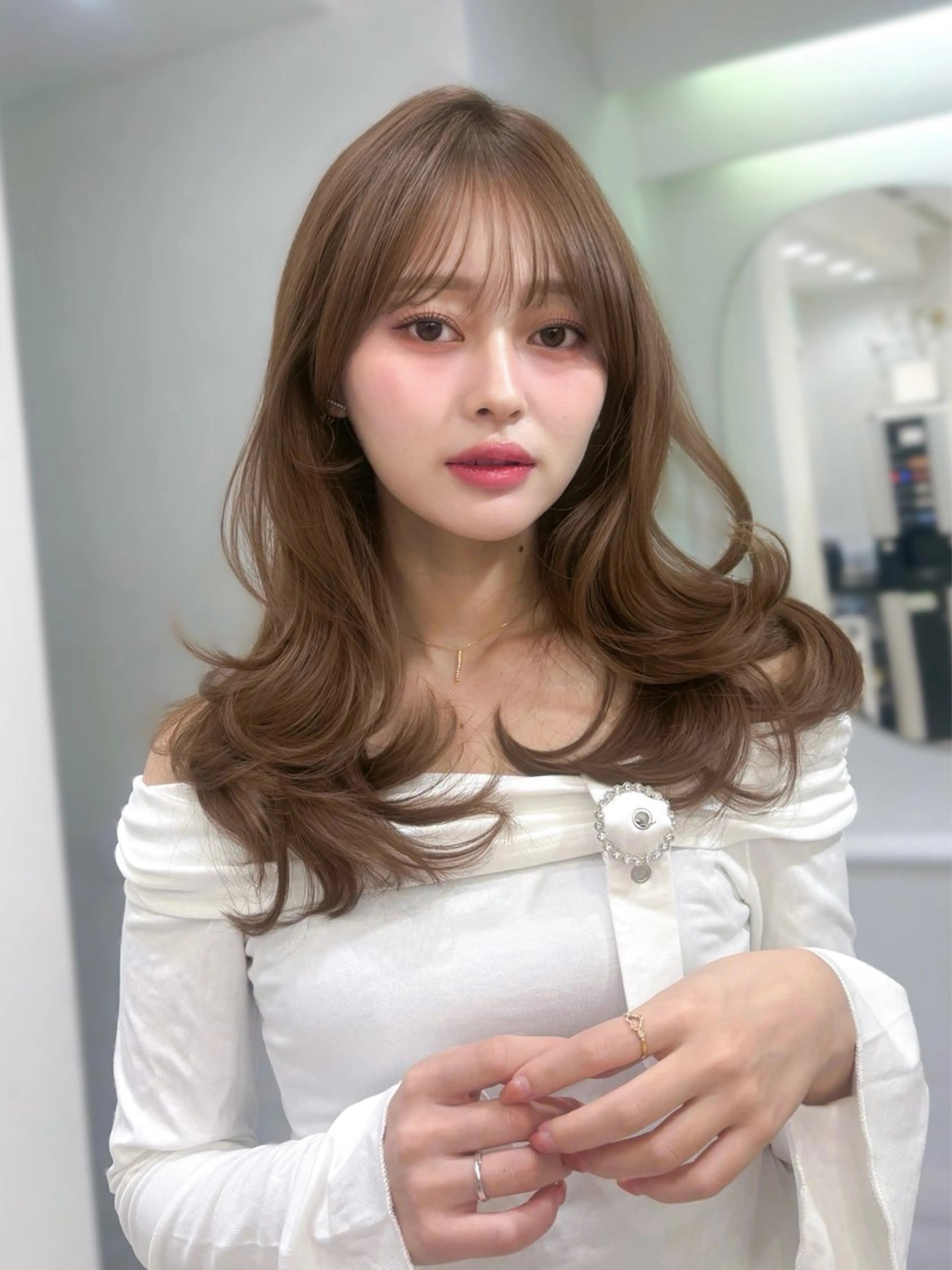 ロング カラー ベージュカラー 韓国風ヘア レイヤーカット カット ヘアカラー トリートメント 艶髪/モテヘア🎀 MIHOのヘアスタイル
