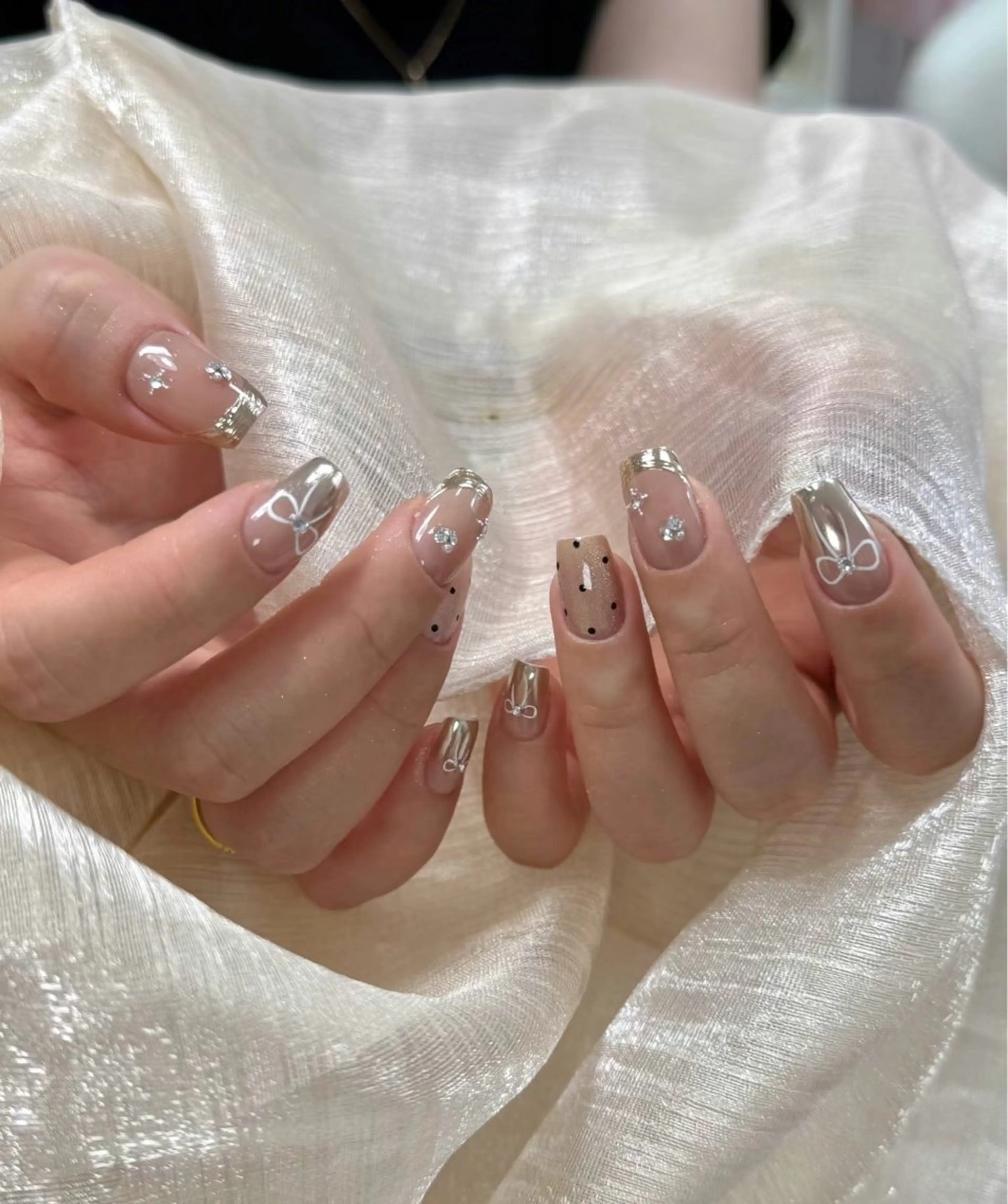 ネイル アートネイル チークネイル 長さ出し マグネットネイル 持ち込み ハンドネイル 長出し専門店🎀 HARO💕Nailのネイルデザイン