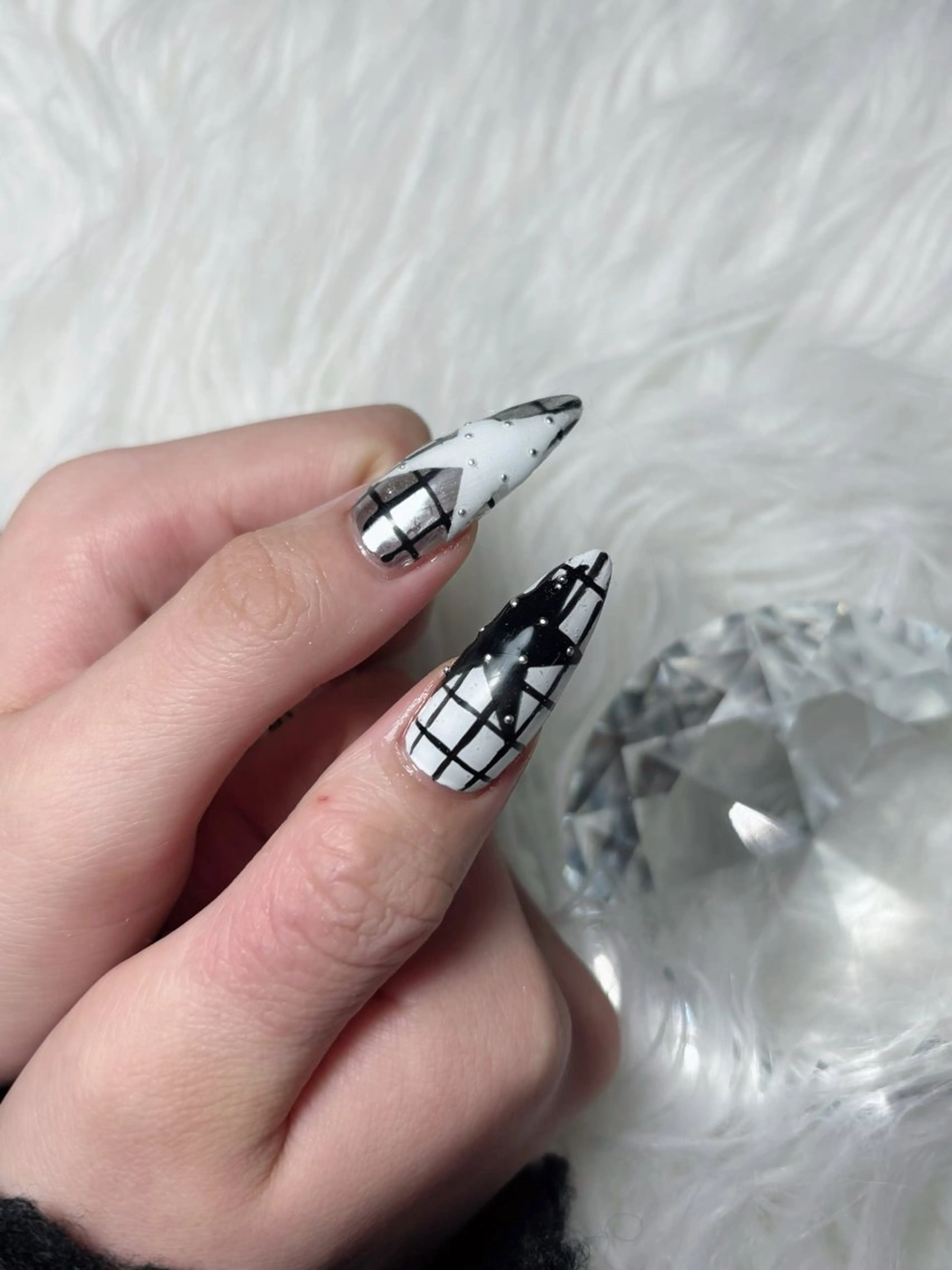 ネイル ハンドネイル Nanami ·͜·ꔛ‬ෆのネイルデザイン