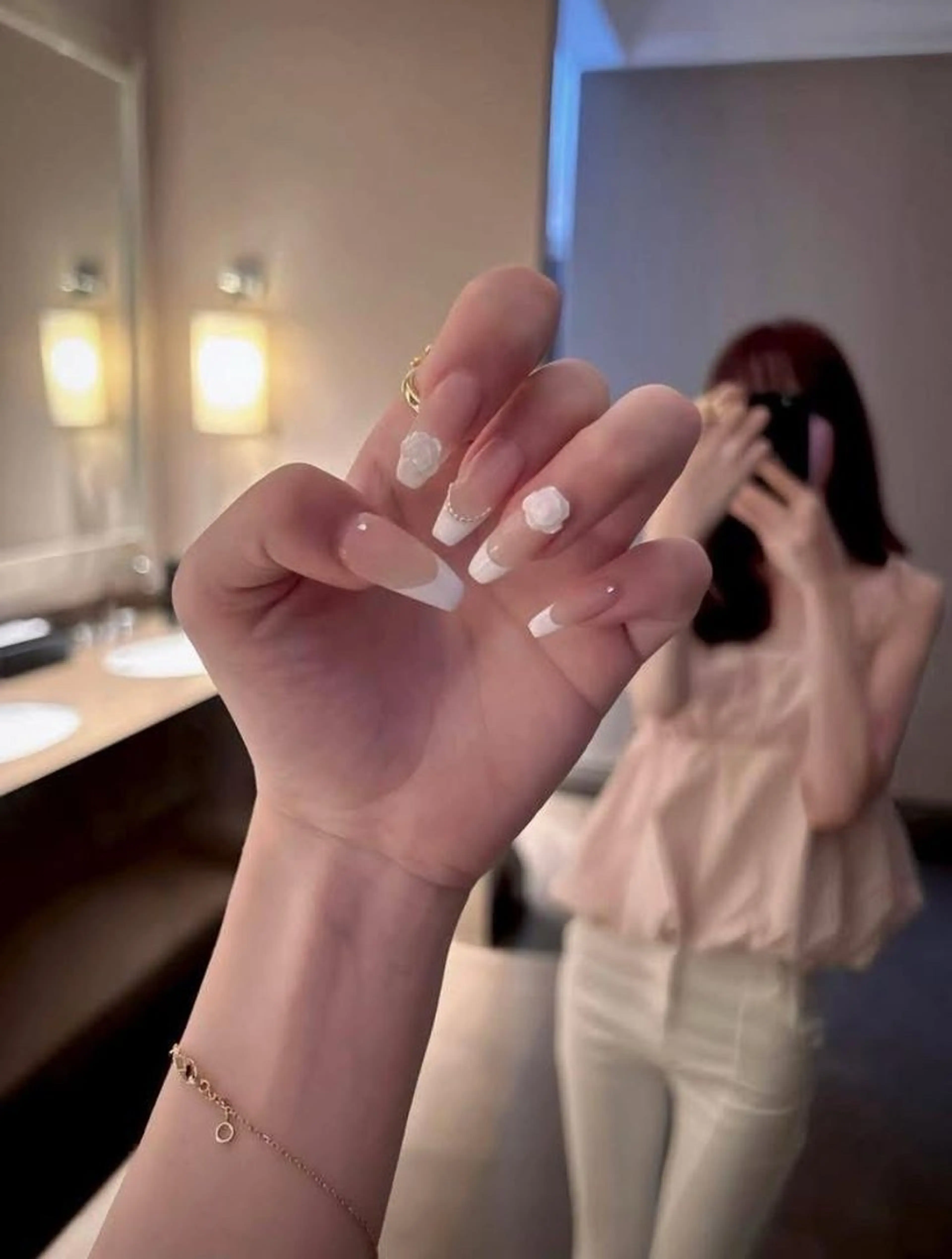ネイル AURA NAILのネイルデザイン