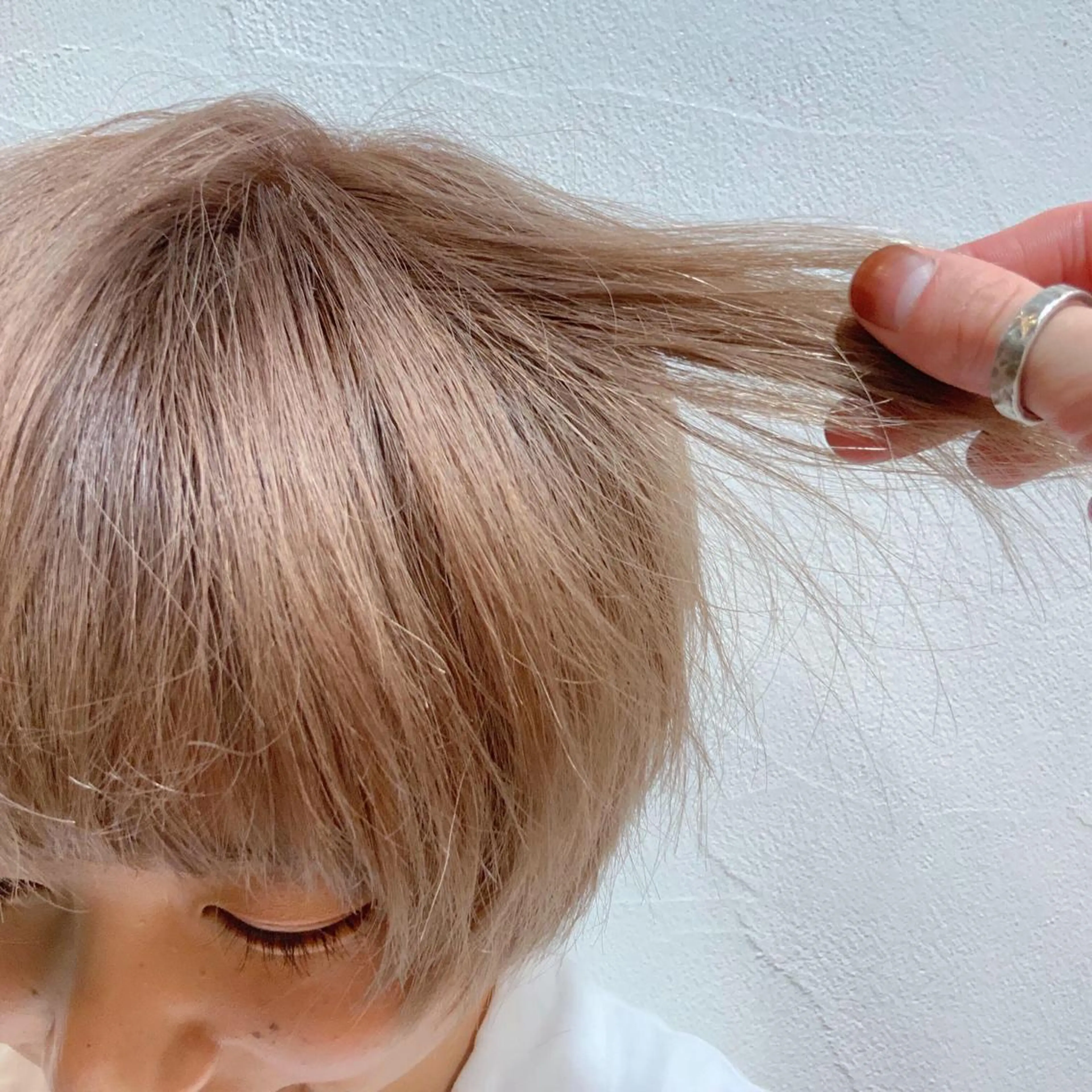 ショート カラー ベージュカラー メンズカット特化柏駅 徒歩3分LOUのヘアスタイル