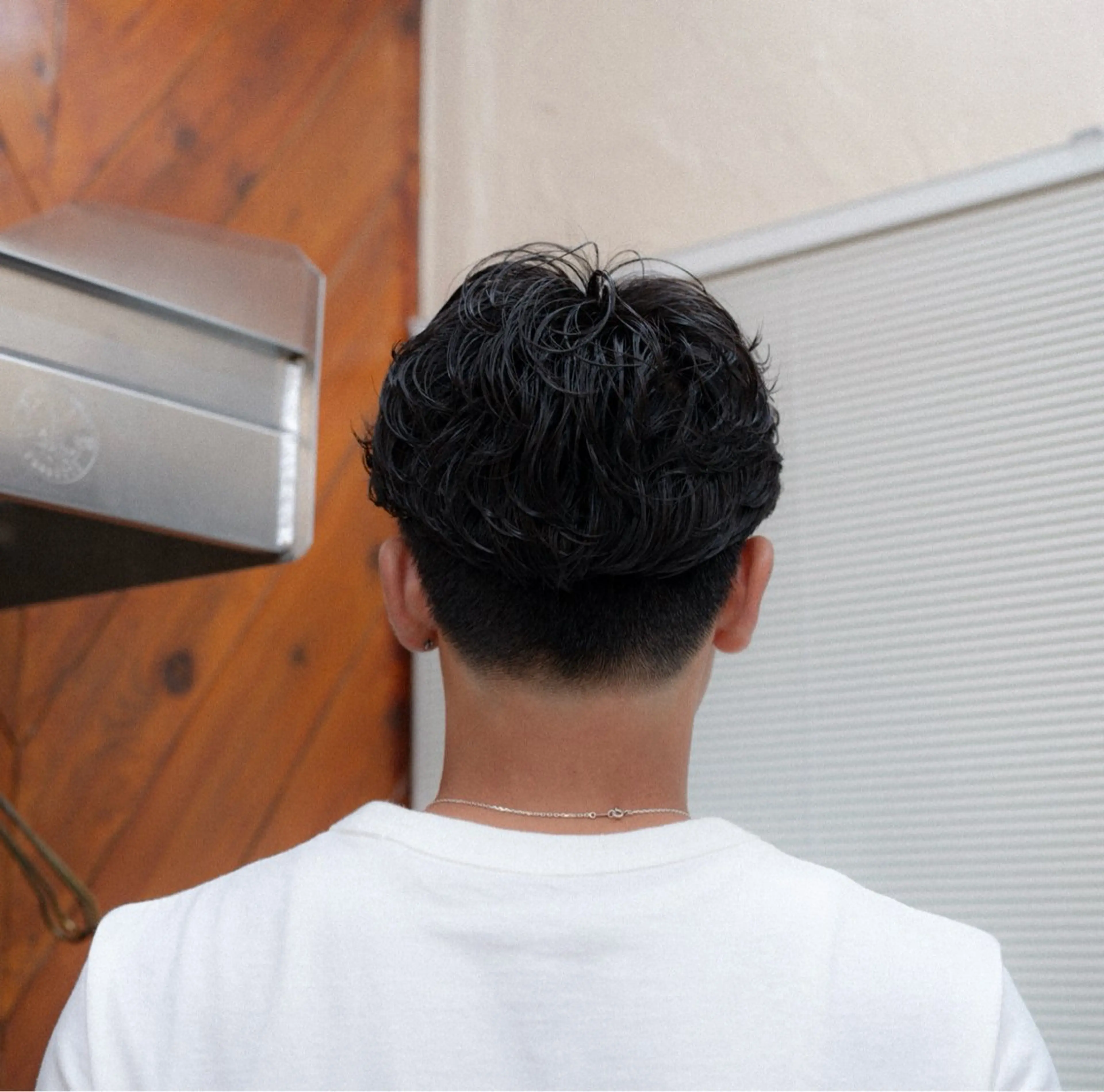 ショート カラー パーマ メンズ センターパート メンズパーマ 🔗メンズサロン🔗 Kieのヘアスタイル