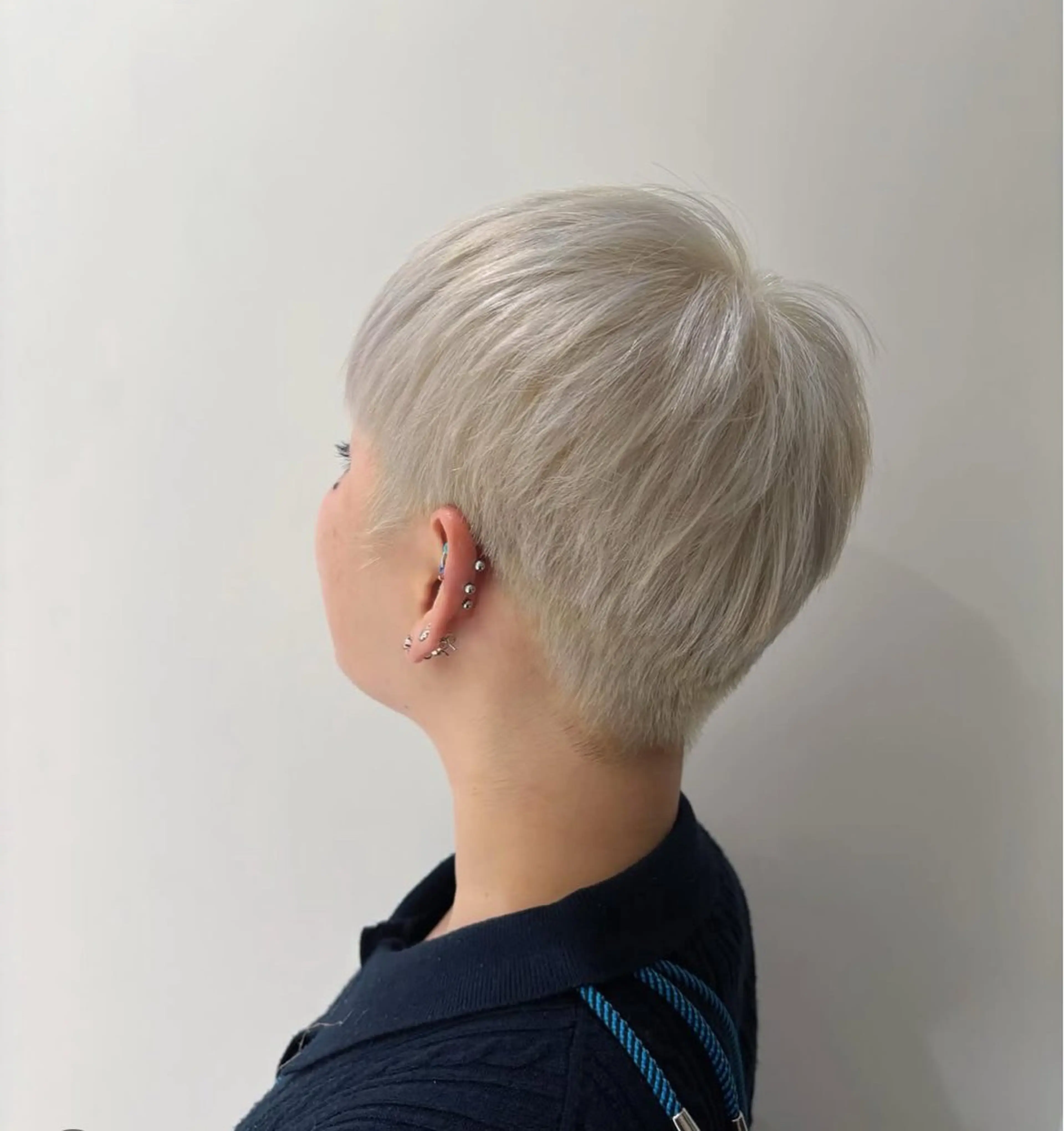 ショート カラー [渋谷美容師] 玲弥のヘアスタイル