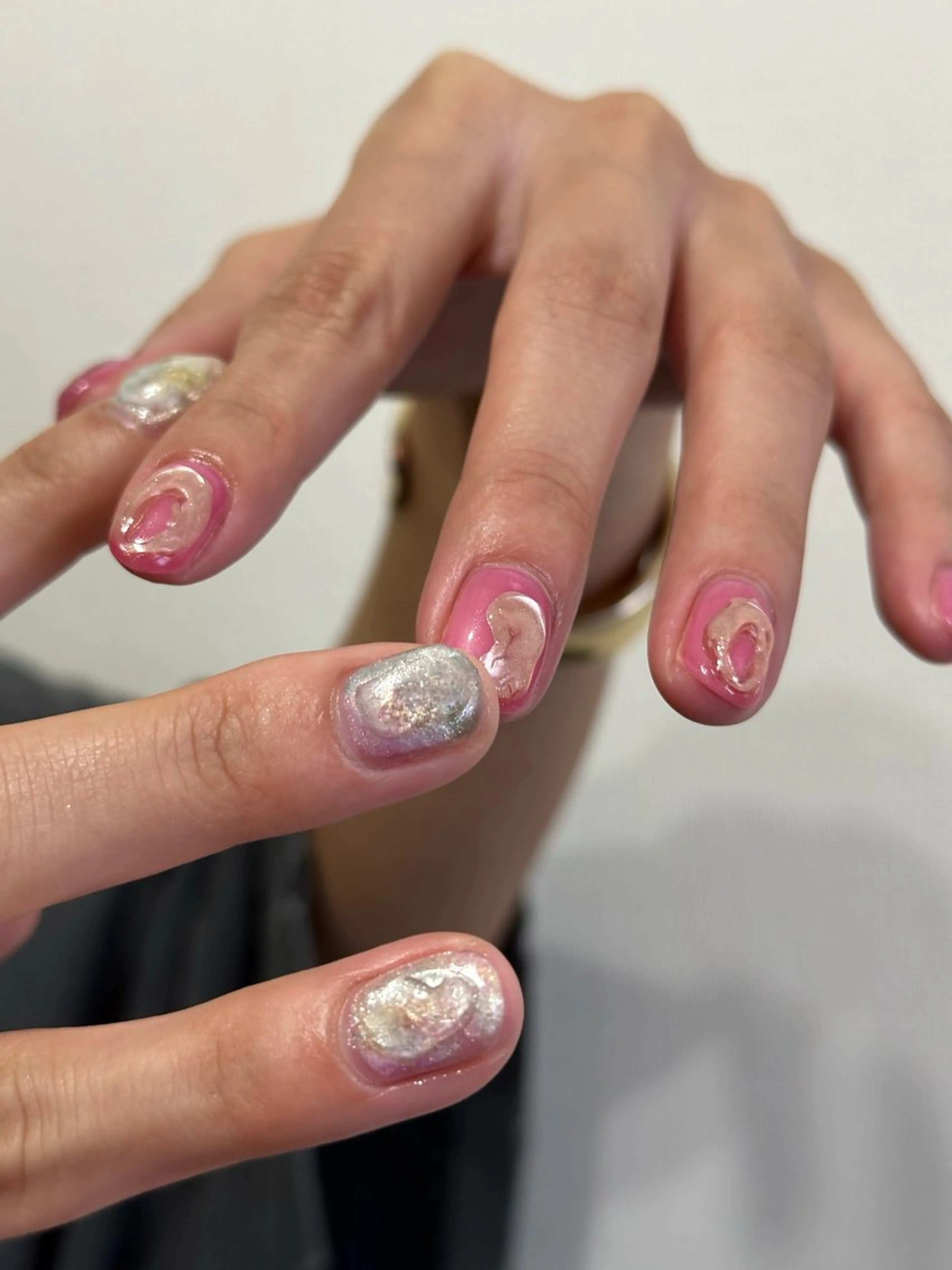 ネイル キラキラネイル ハンドネイル フットネイル kiii.__ ✴︎*のネイルデザイン