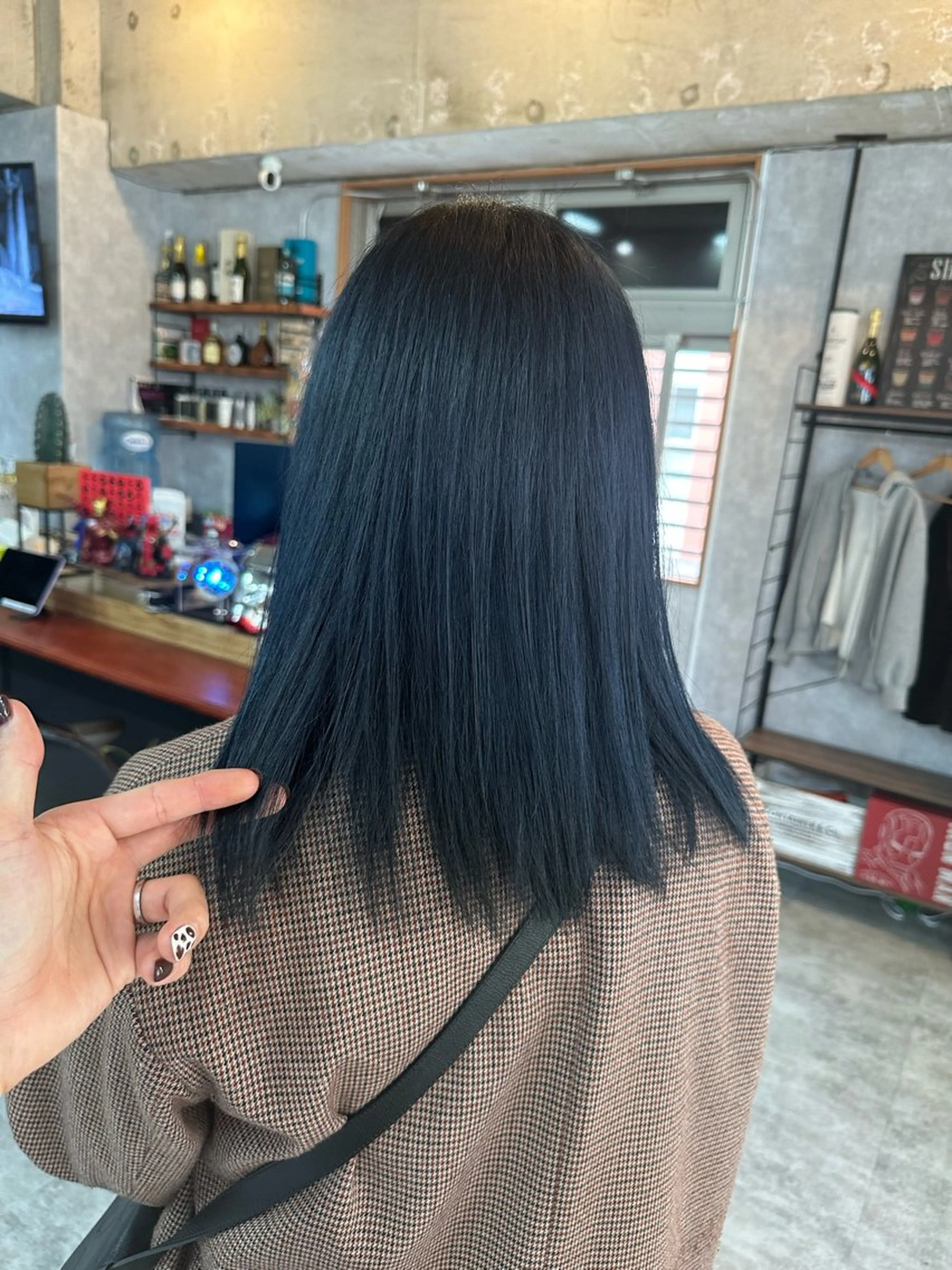 ミディアム 切りっぱなしボブ ショートボブ ボブ くびれヘア ハイライト カット ヘアカラー トリートメント C’LD hair  produce /シールドヘア所属・モテ髪/ボブ/ショー ト/アダチフウトのヘアスタイル