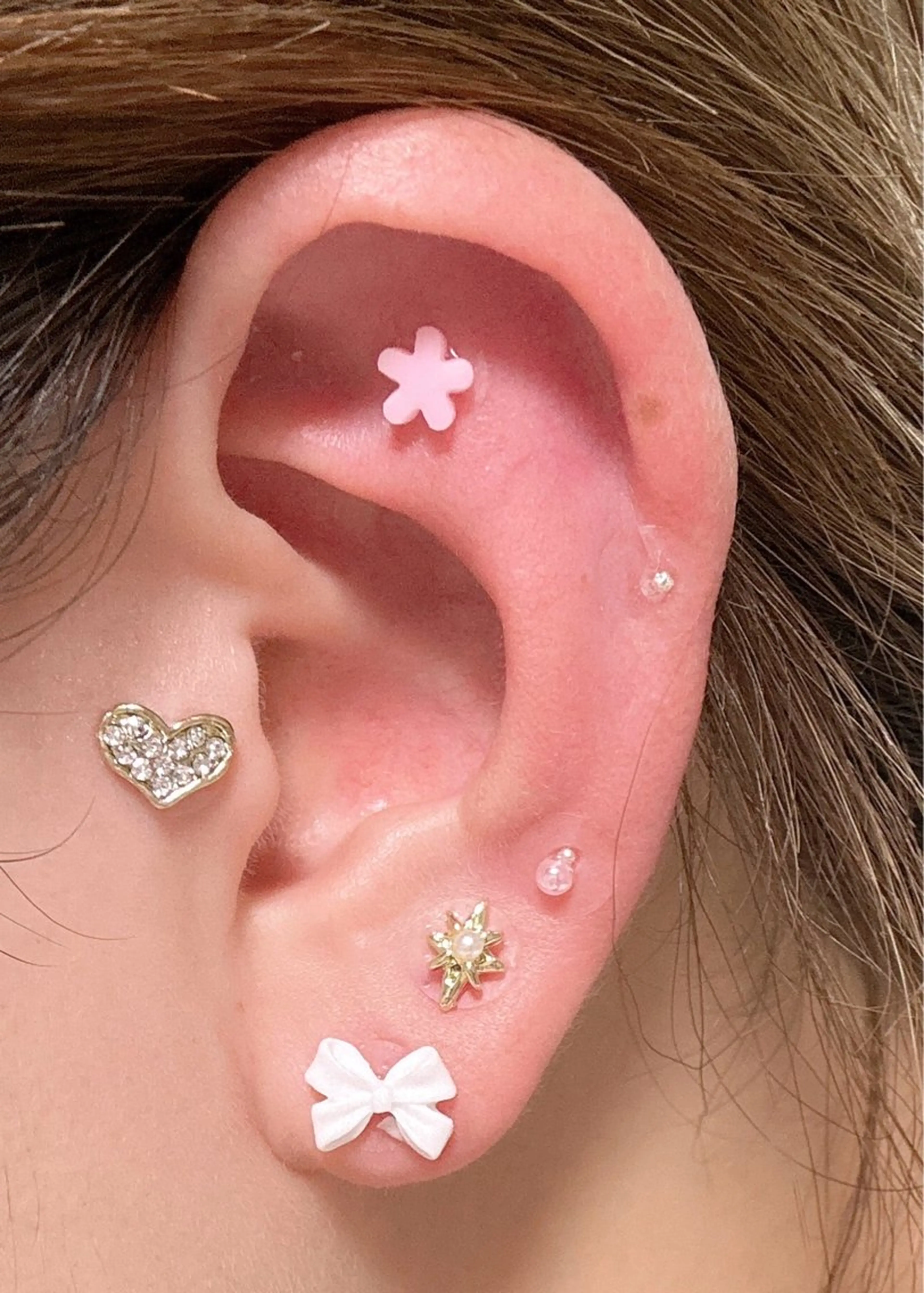 耳つぼジュエリー【6粒~】の写真