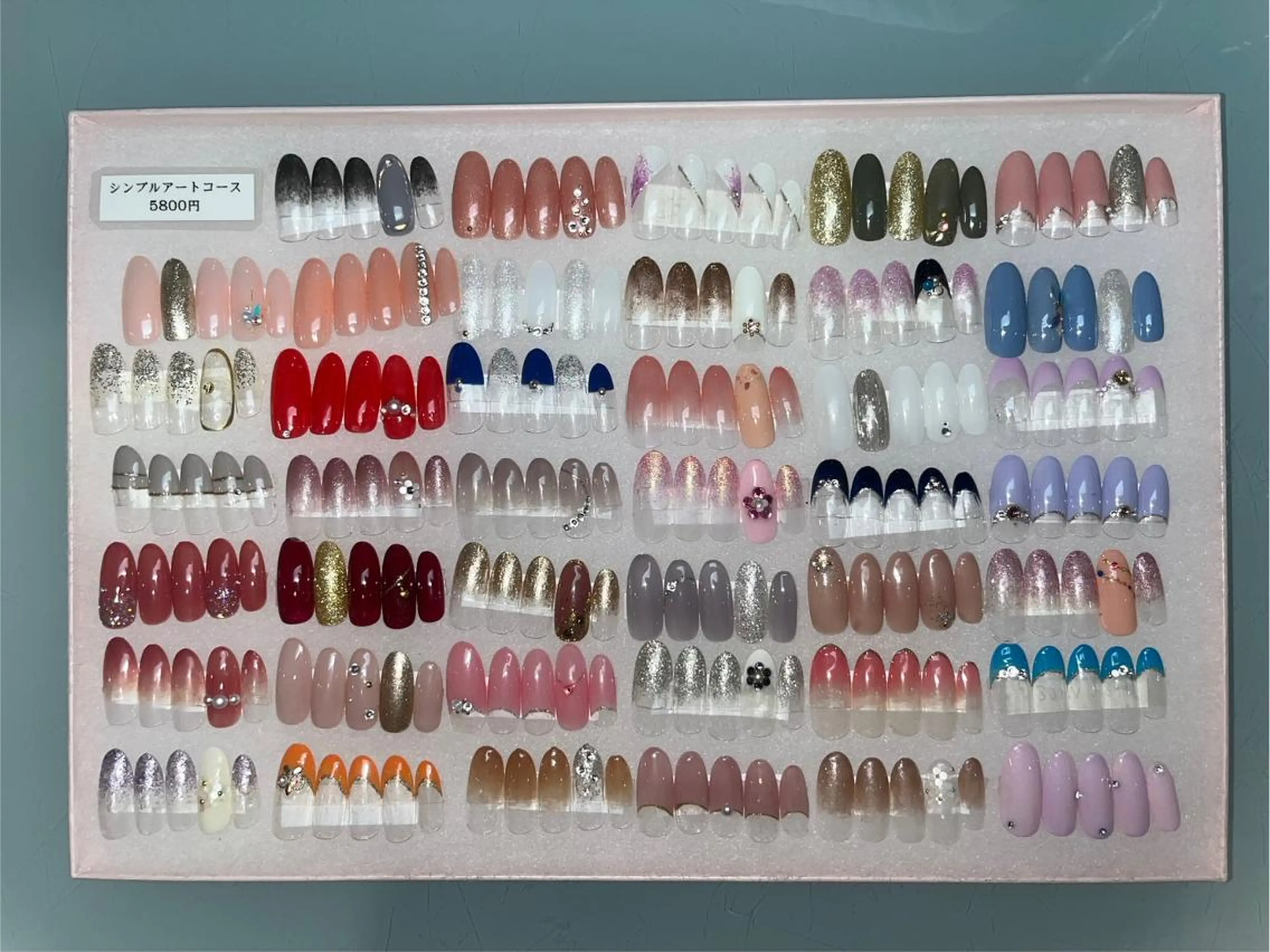 ネイル ハンドネイル 志形 彩音のネイルデザイン