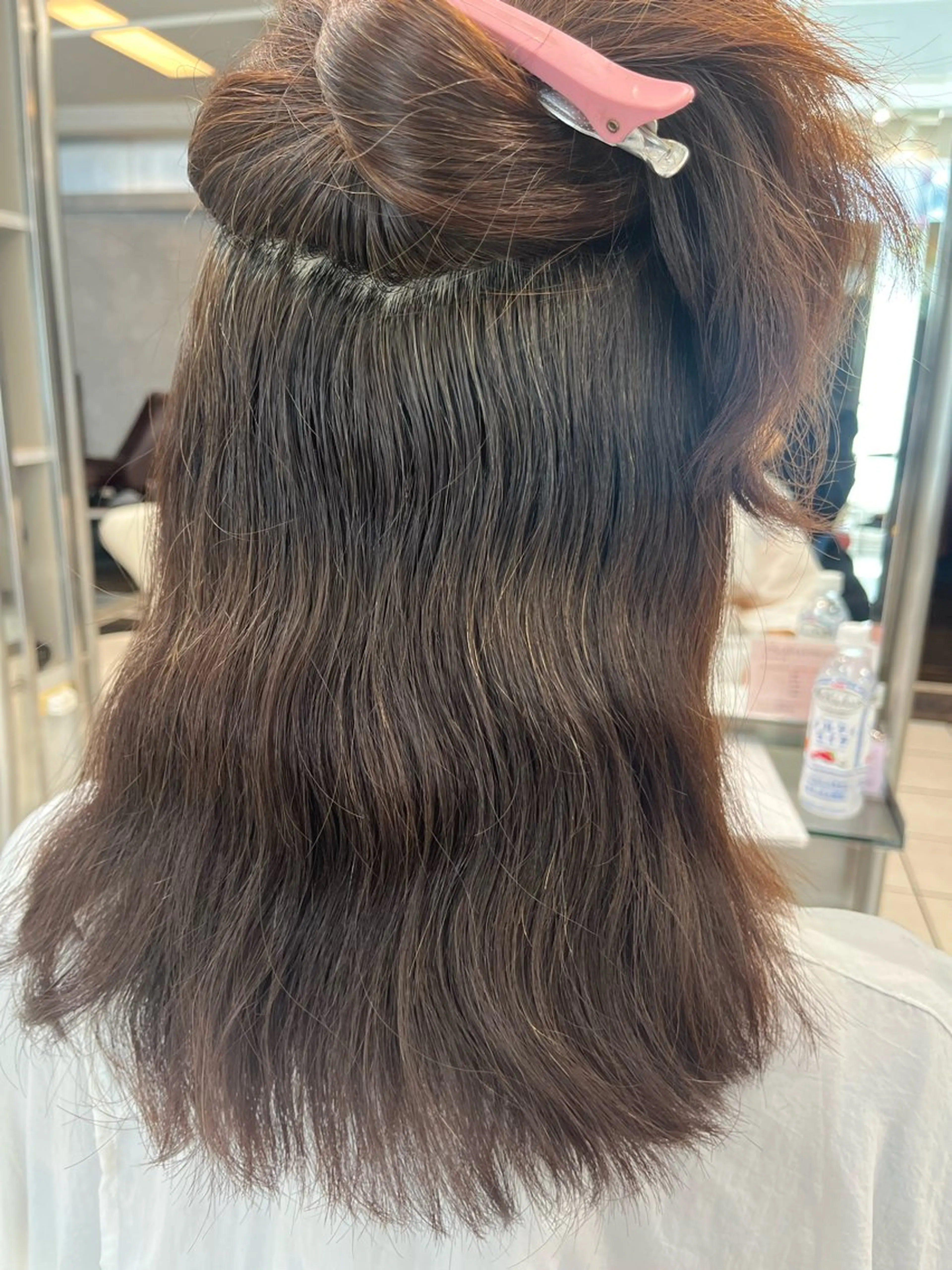 ミディアム アートディレクター 尾内 友美のヘアスタイル