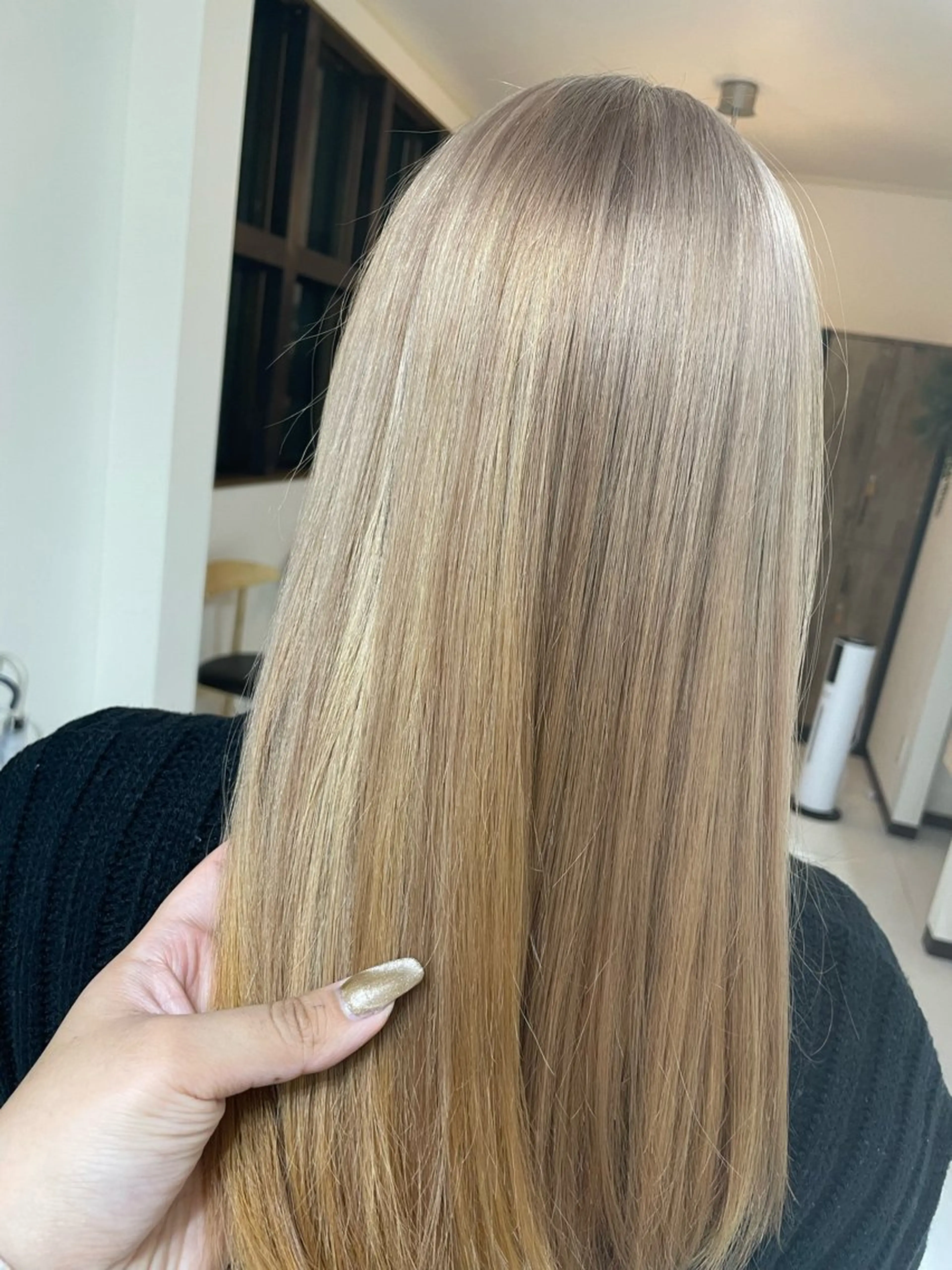 ロング カラー 大内 カオリのヘアスタイル