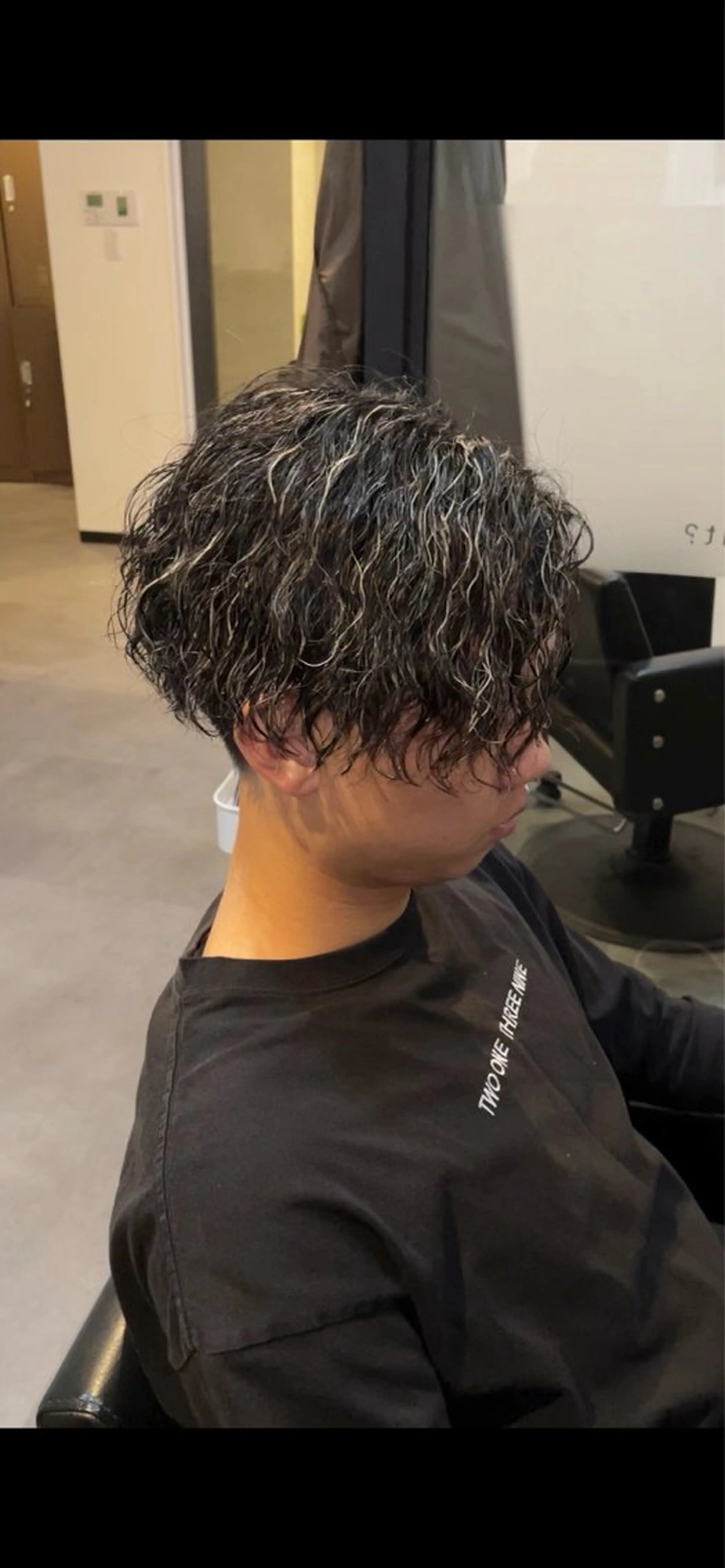 ショート パーマ メンズ メンズメッシュ メンズパーマ ツイストスパイラルパーマ スパイラルパーマ カット パーマ 👑髪質改善カラー 中垣斗希のヘアスタイル