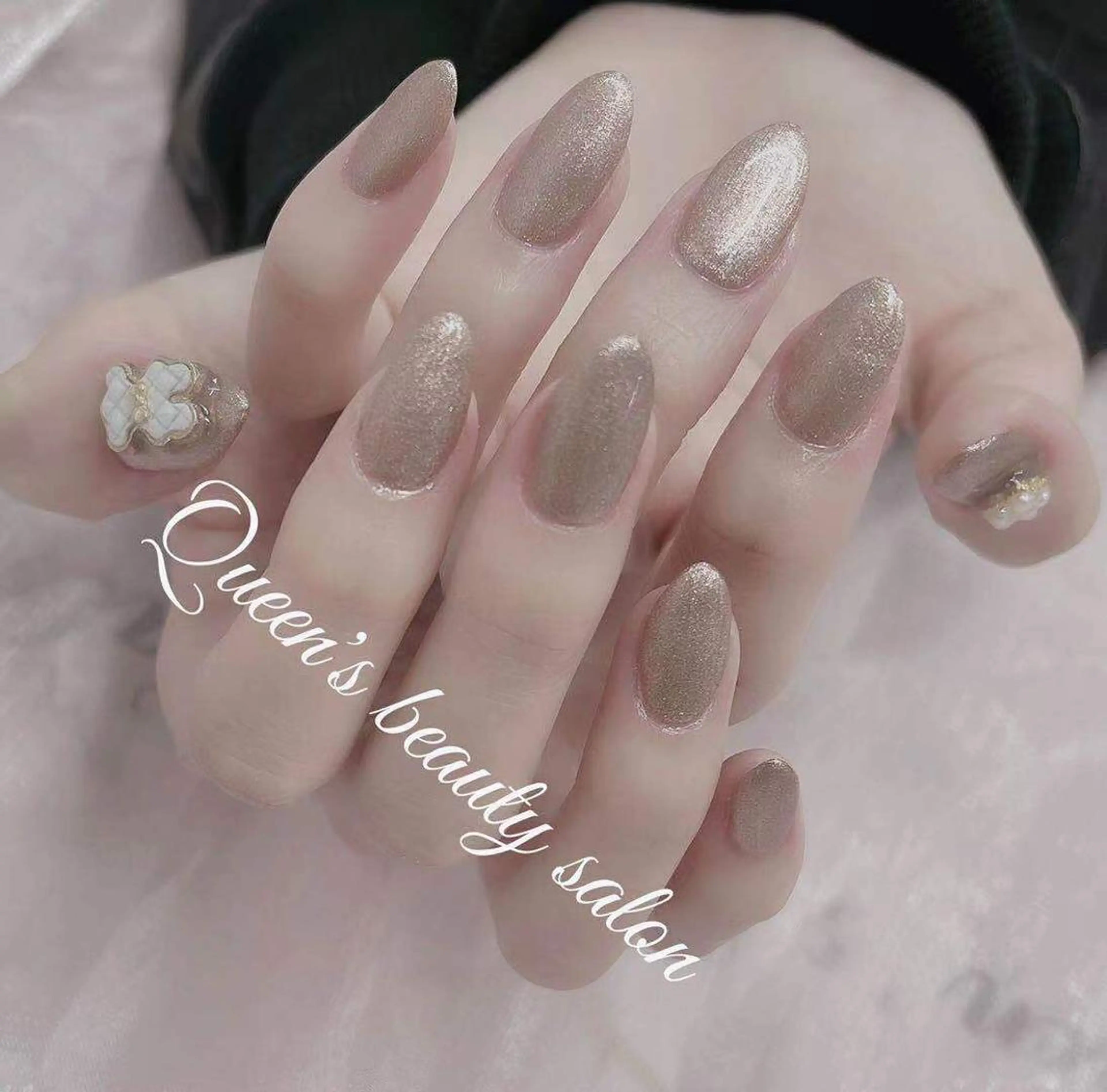 ネイル Queens みなみのネイルデザイン