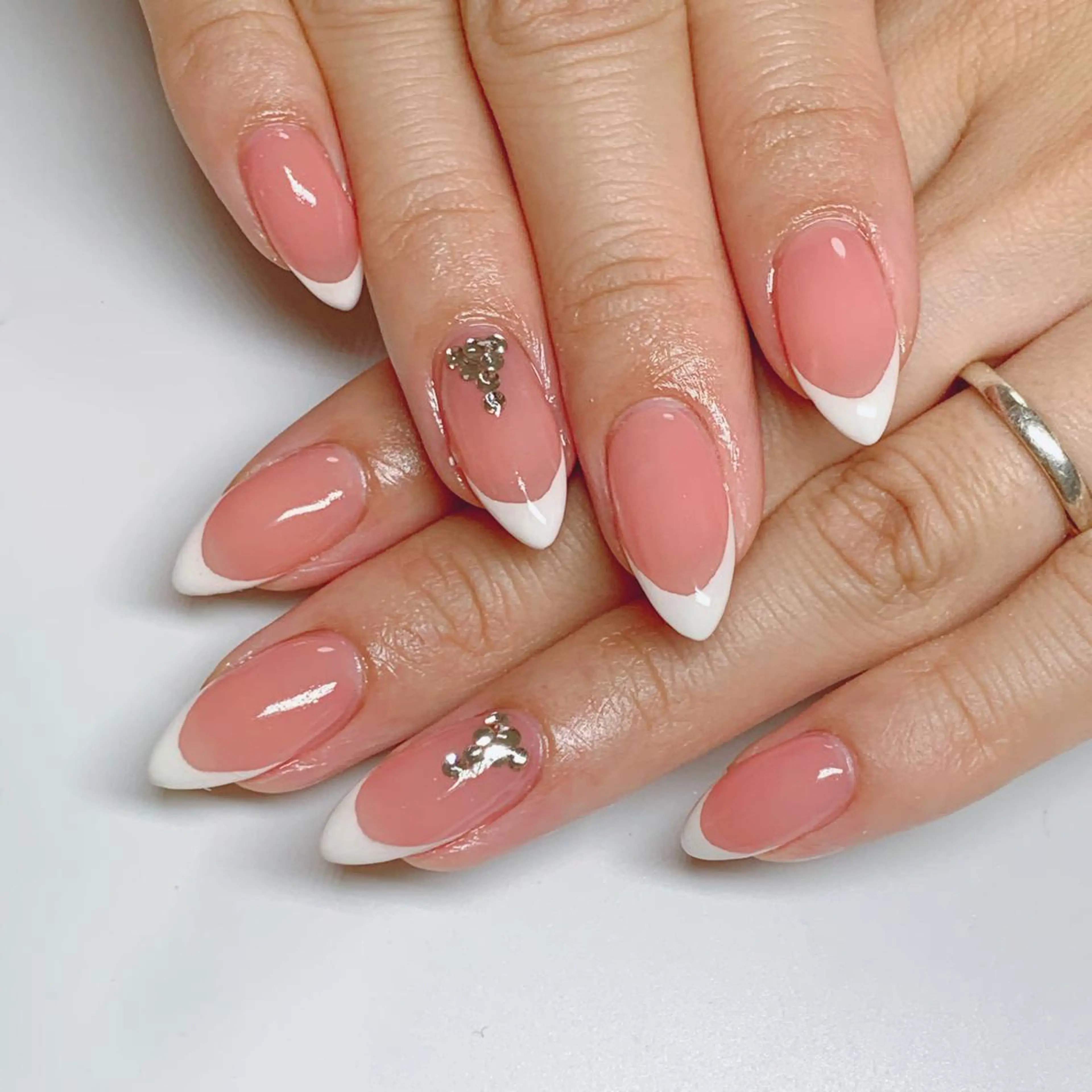 ネイル 【カメレオン】 上村 祥子のヘアスタイル