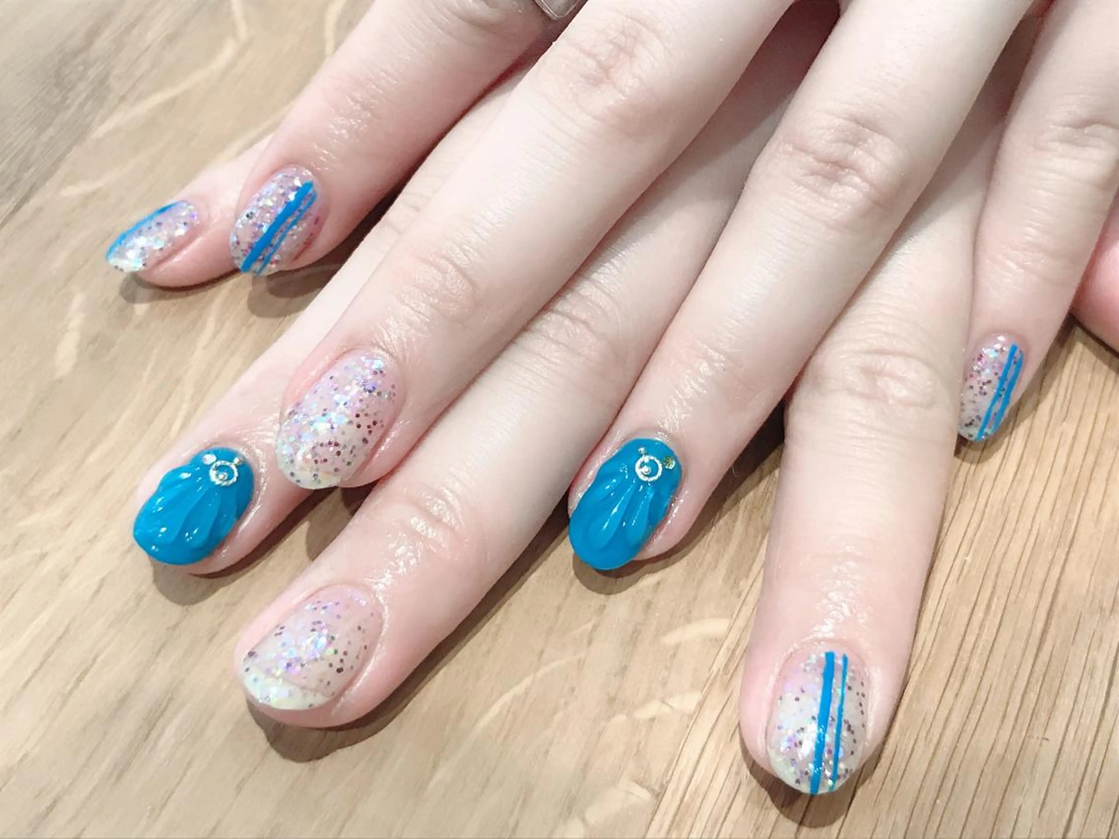 ネイル 持ち込み 髙橋 敦子のネイルデザイン