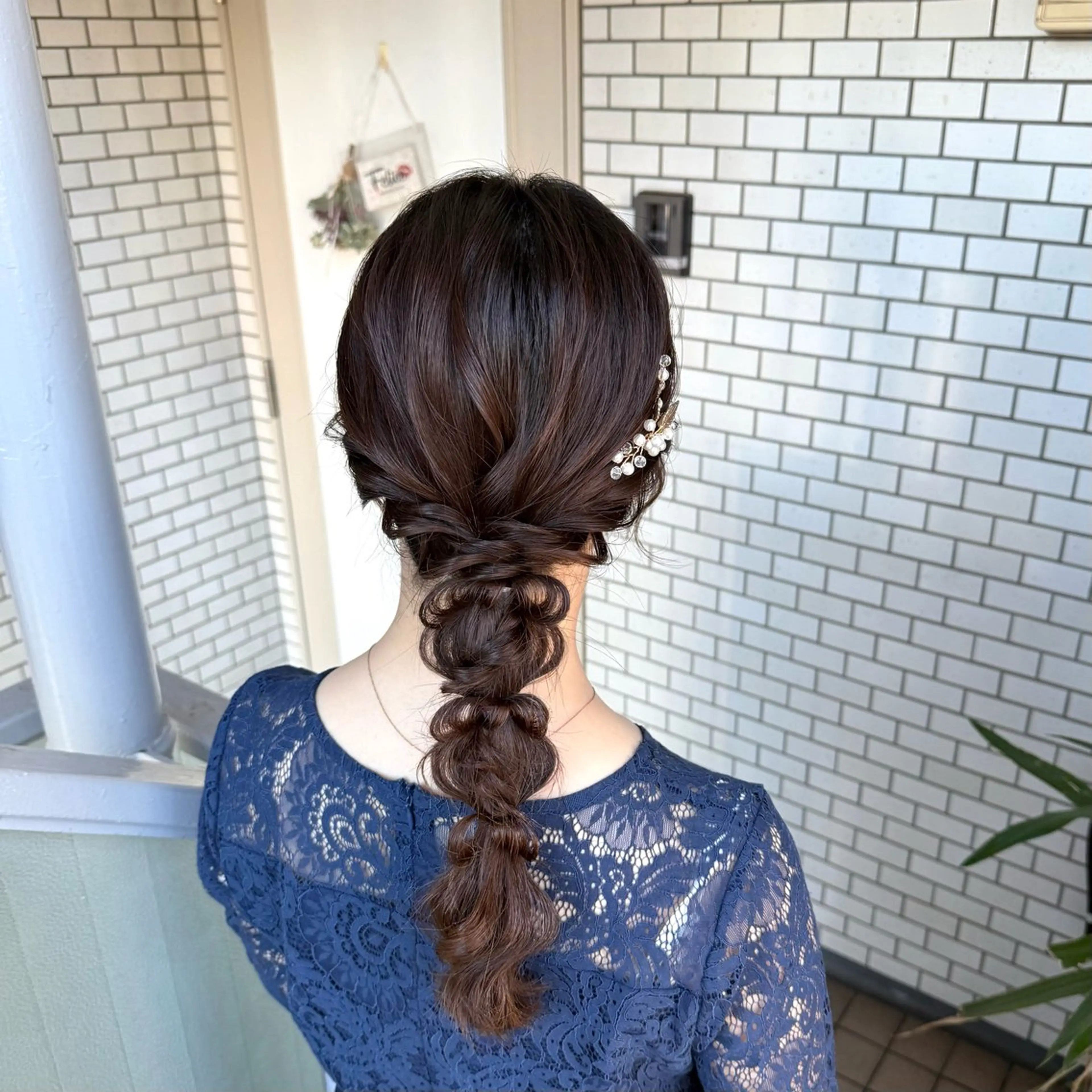 ミディアム ヘアアレンジ 成人式 ハーフアップ 結婚式・ブライダル 卒業式のヘアスタイル 褒められヘアメイク /‎ボブ女子🐶みおのヘアスタイル