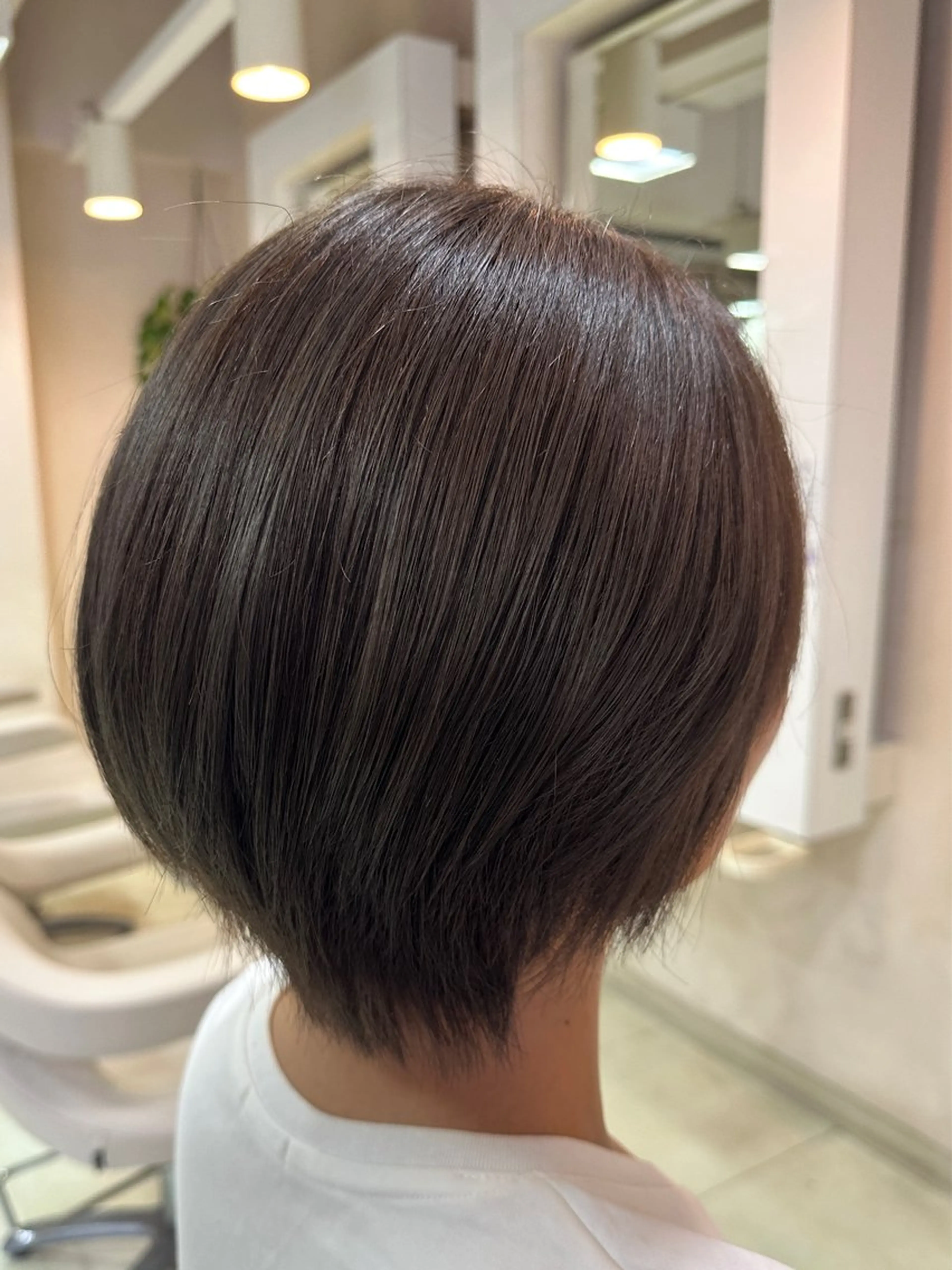 ショート アッシュ ヘアカラー yuna /give 玉造のヘアスタイル