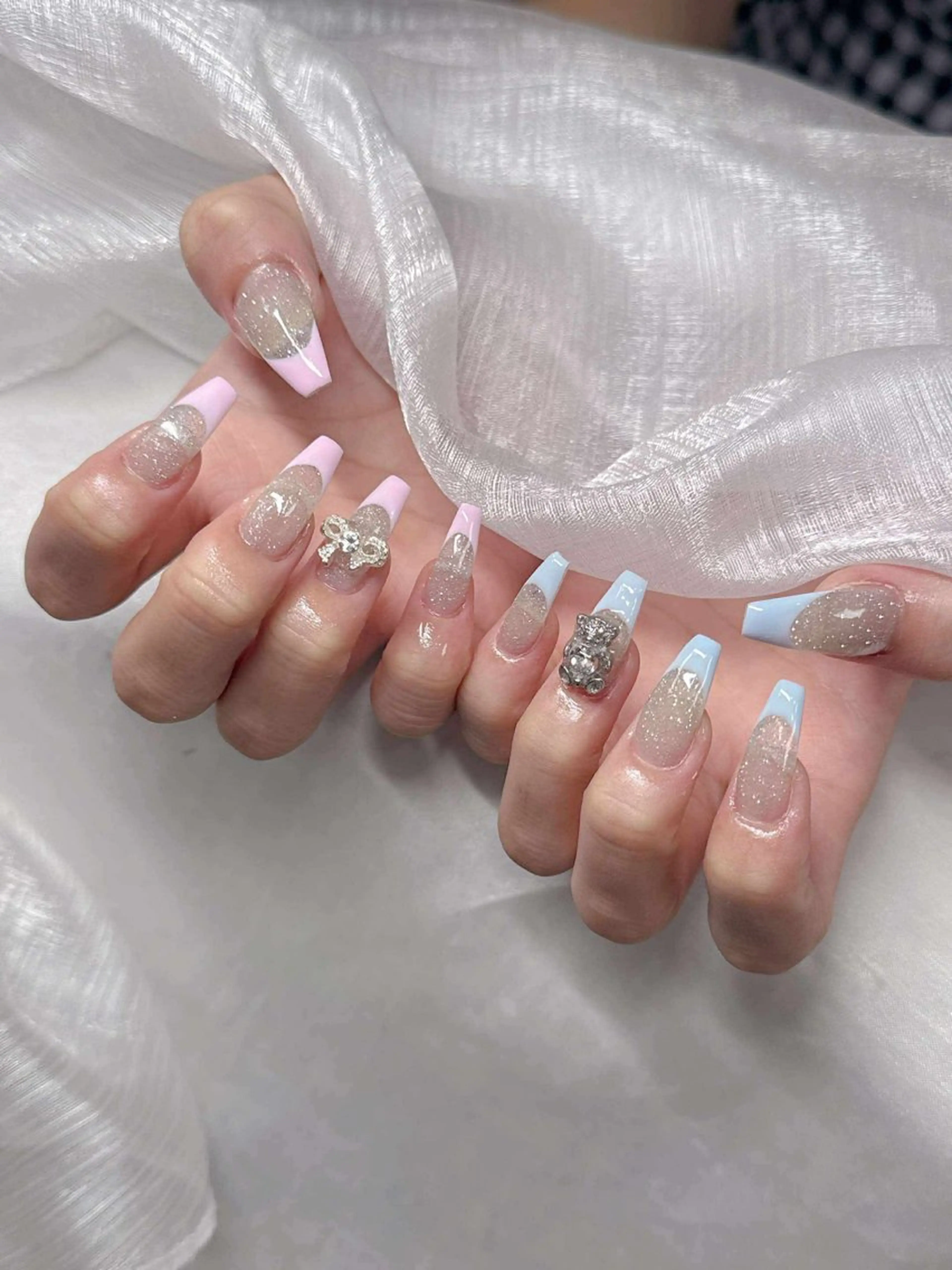 ネイル ハンドネイル Lee Nailsのネイルデザイン