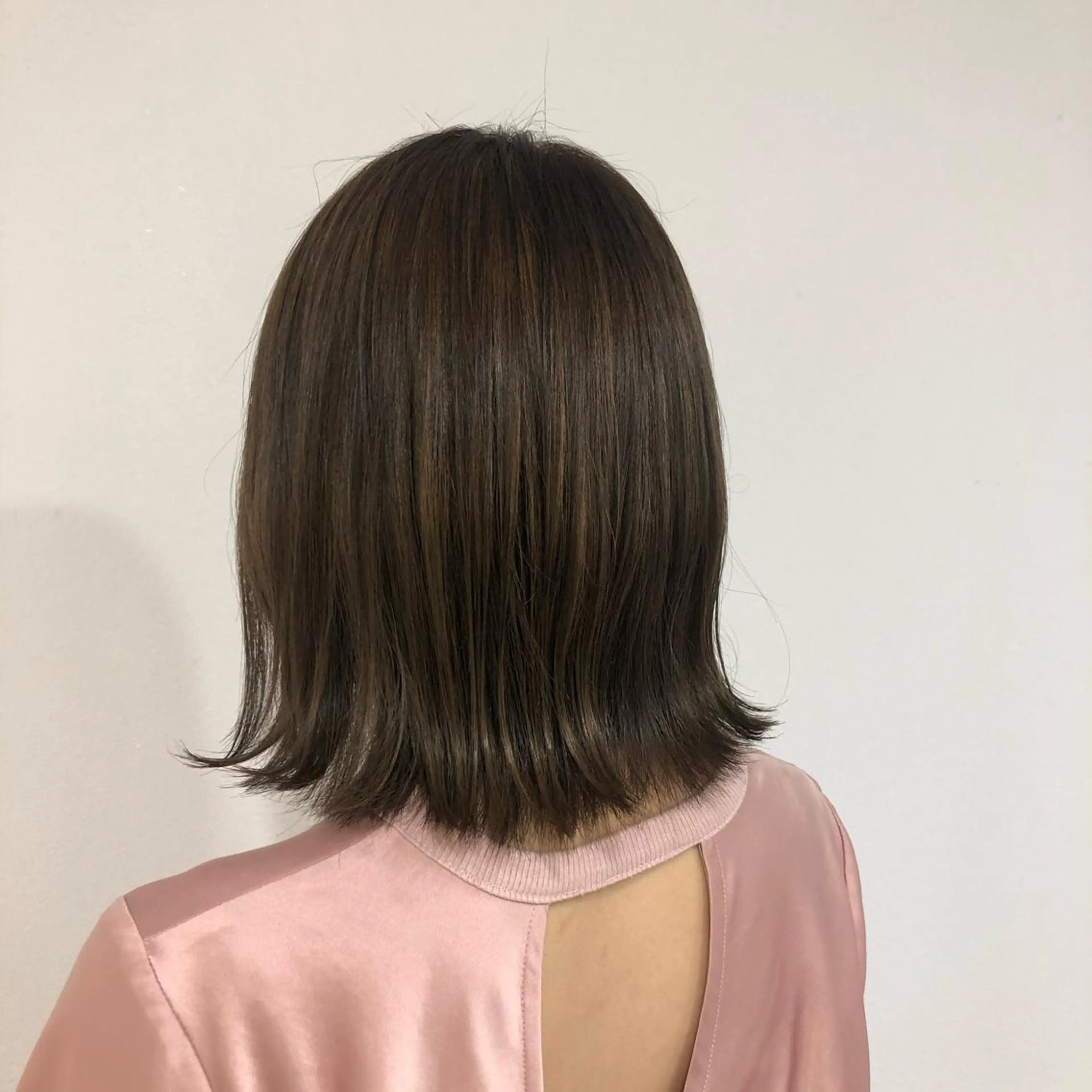カラー 秋山 裕香のヘアスタイル