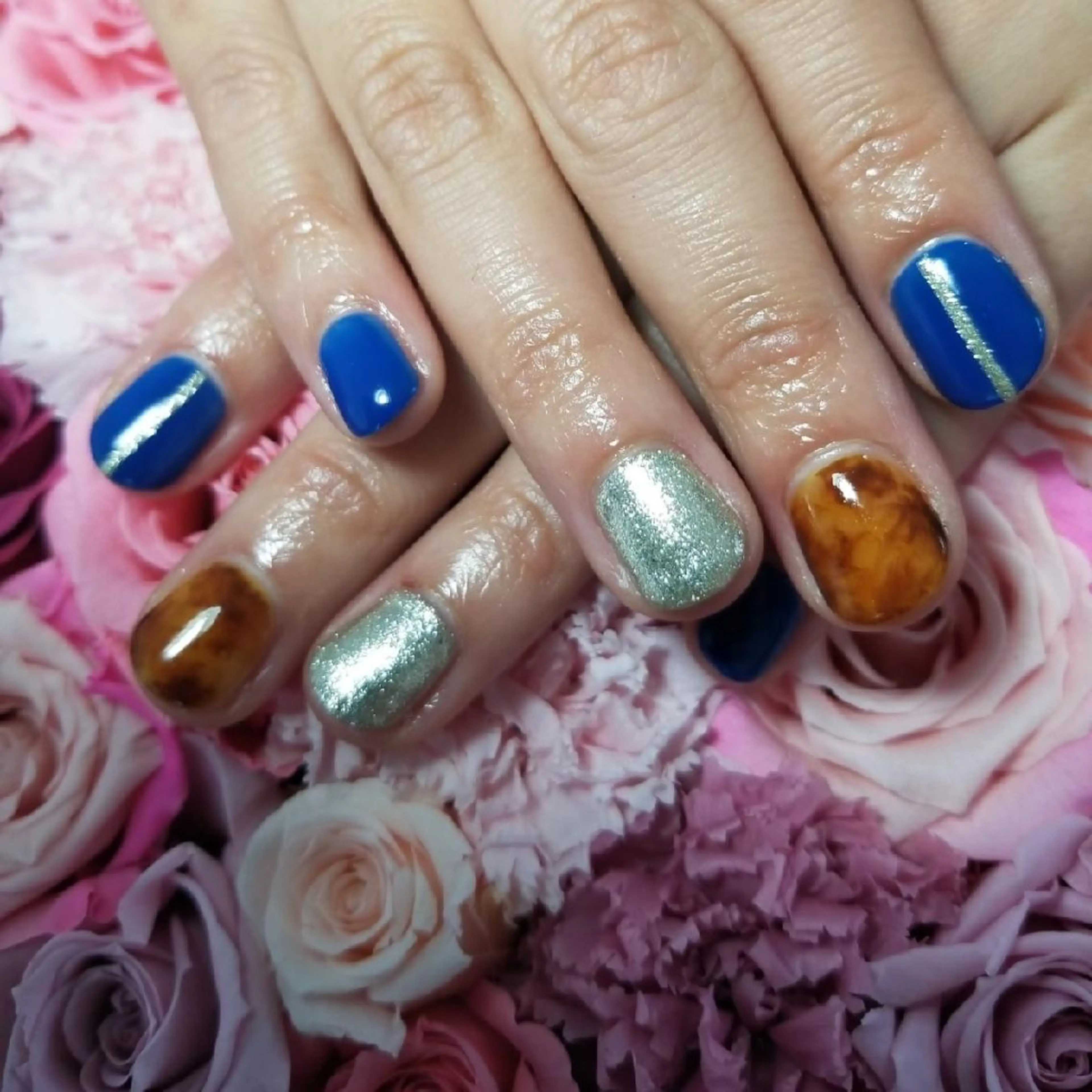 ネイル べっ甲ネイル Laule’a 昭島店のネイルデザイン