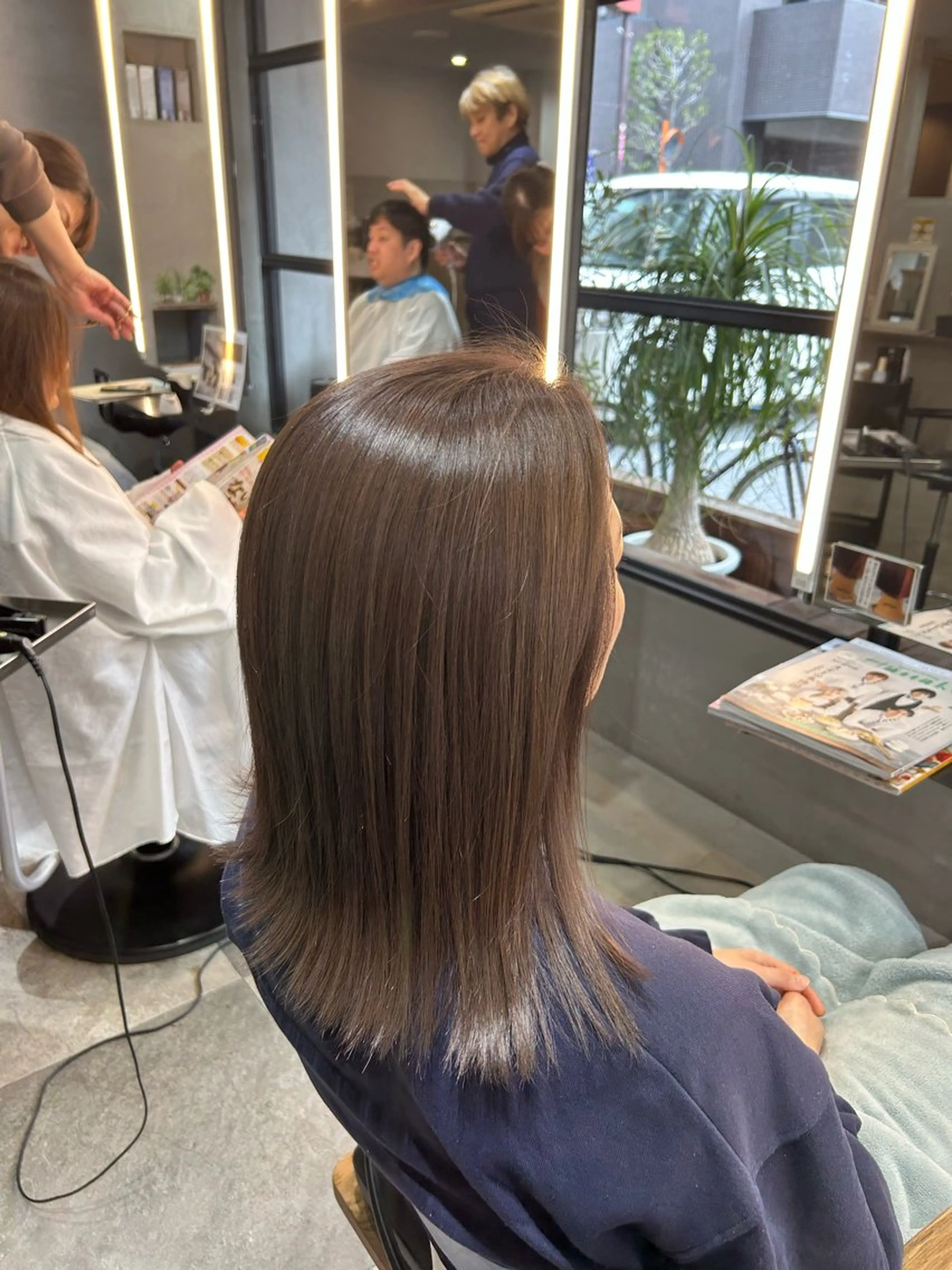 ロング カラー ヘアカラー トリートメント 艶カラー／ベージュ/ ショート/安岡哲兵のヘアスタイル