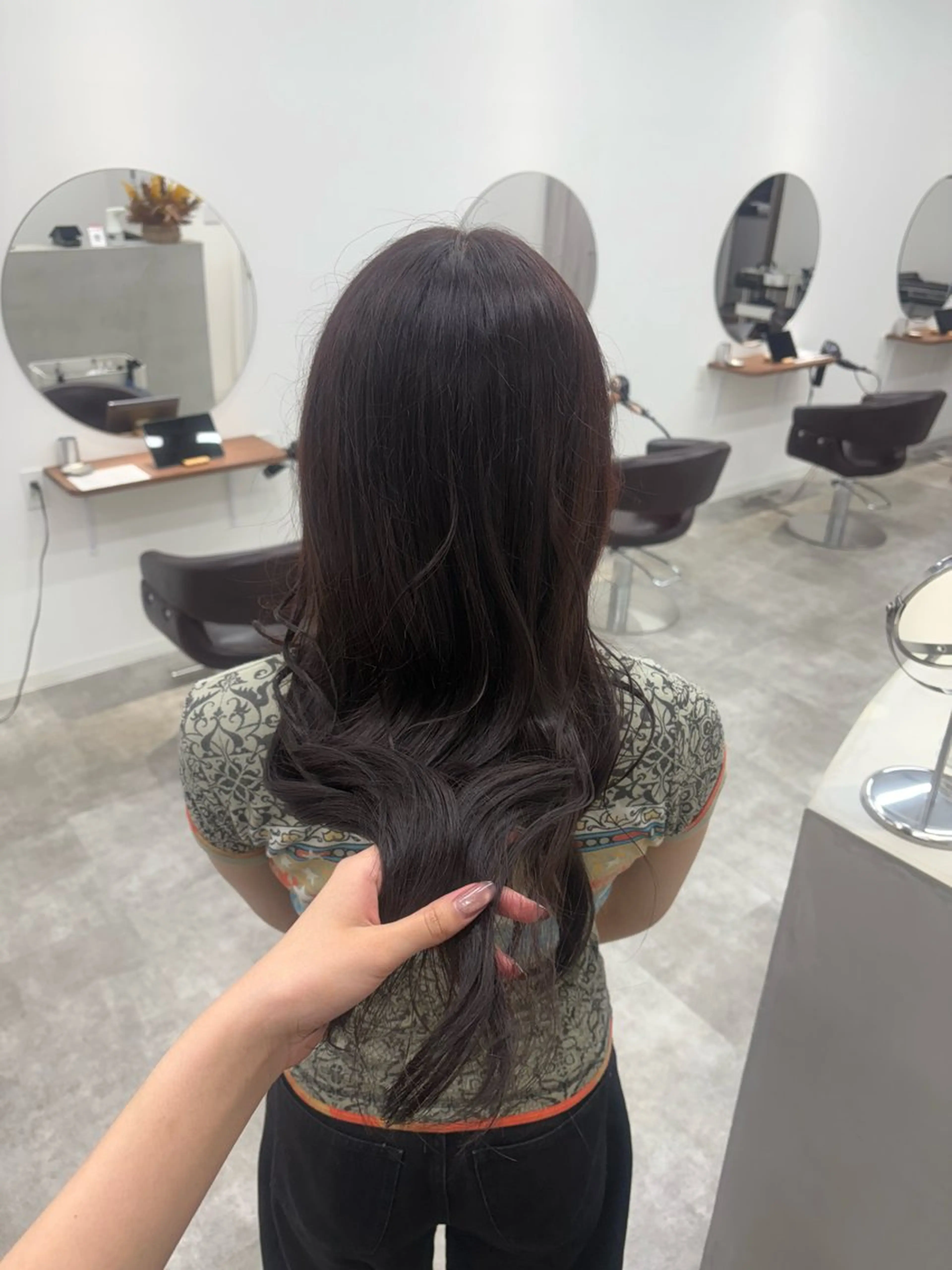 ロング カラー ブラウンカラー ピンクカラー ピンクブラウン ヘアカラー sii.北千住所属・外舘 花蓮のヘアスタイル