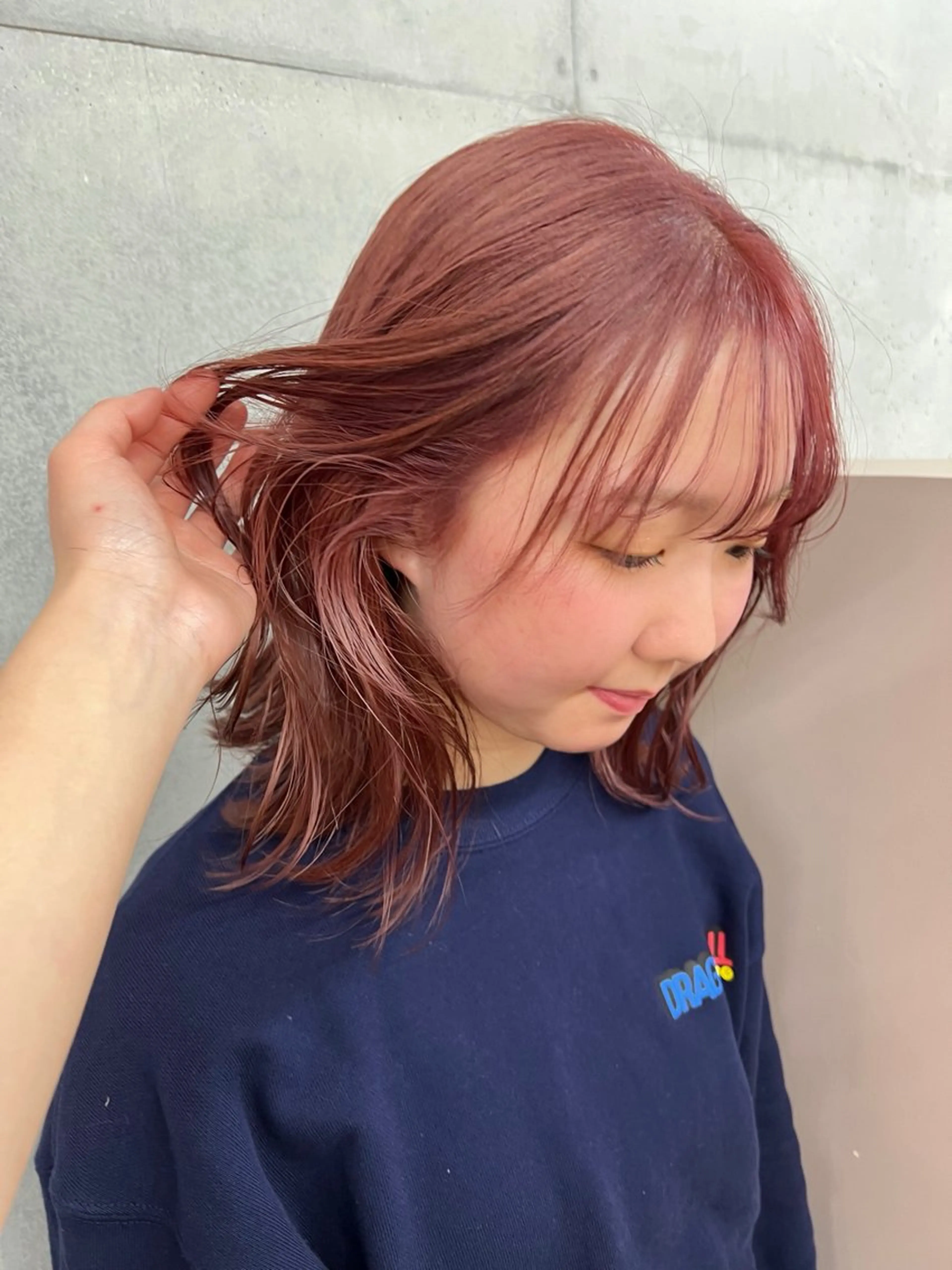 セミロング ヘアカラー カコ/レイヤーカット ヘアアレンジのヘアスタイル