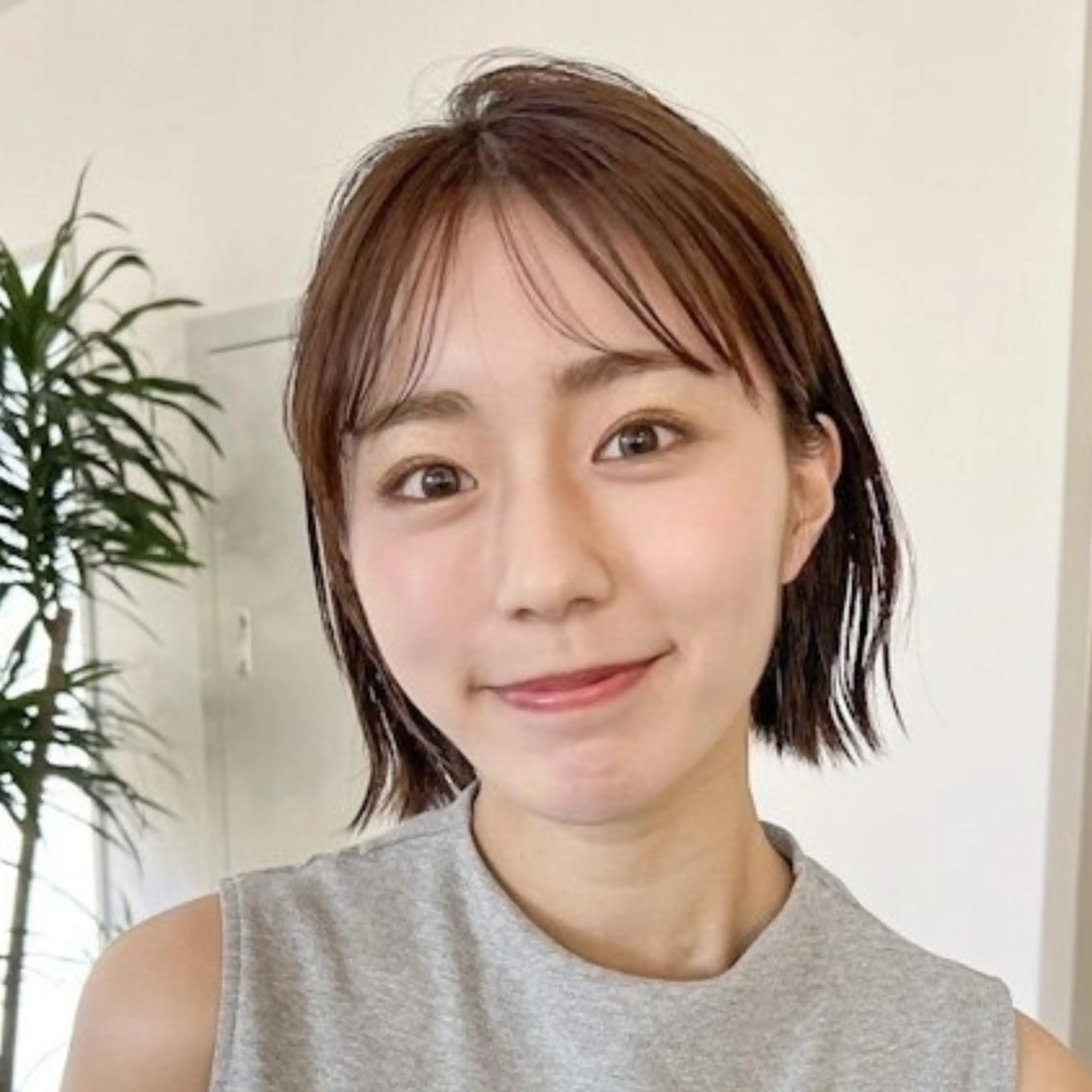 ショート カラー 切りっぱなしボブ ショートボブ ボブレイヤー ボブ レイヤーカット カット ヘアカラー ボブレイヤー特化型 お悩み解決サロン☀️のヘアスタイル