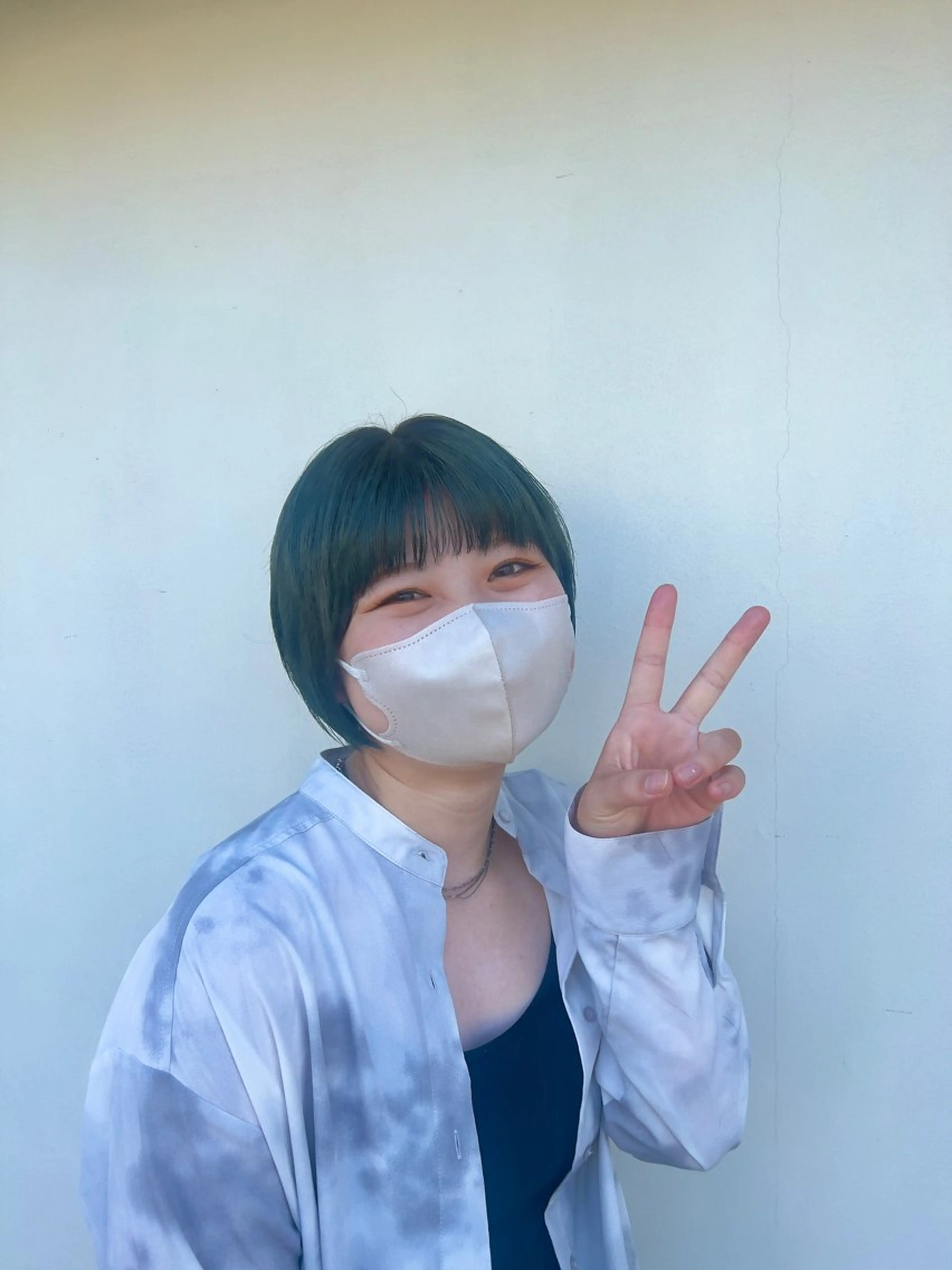 カラー AIconic nagoya所属・縮毛矯正/ レイヤー/ミディアムのヘアスタイル