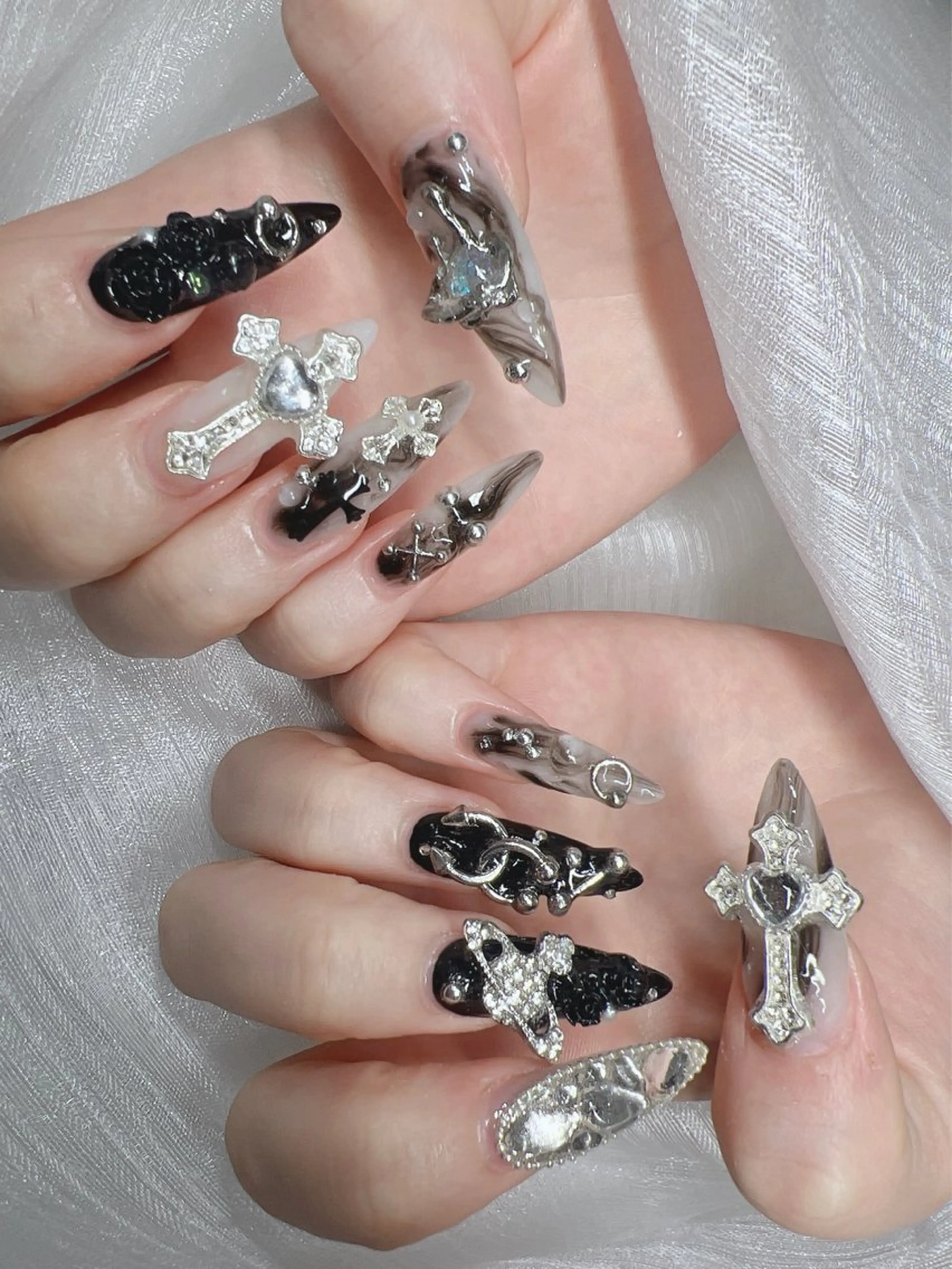 ネイル 長さ出し グラデーション キラキラネイル マグネットネイル ニュアンスネイル ハンドネイル Lee Nails チップ長さだし専門店のネイルデザイン