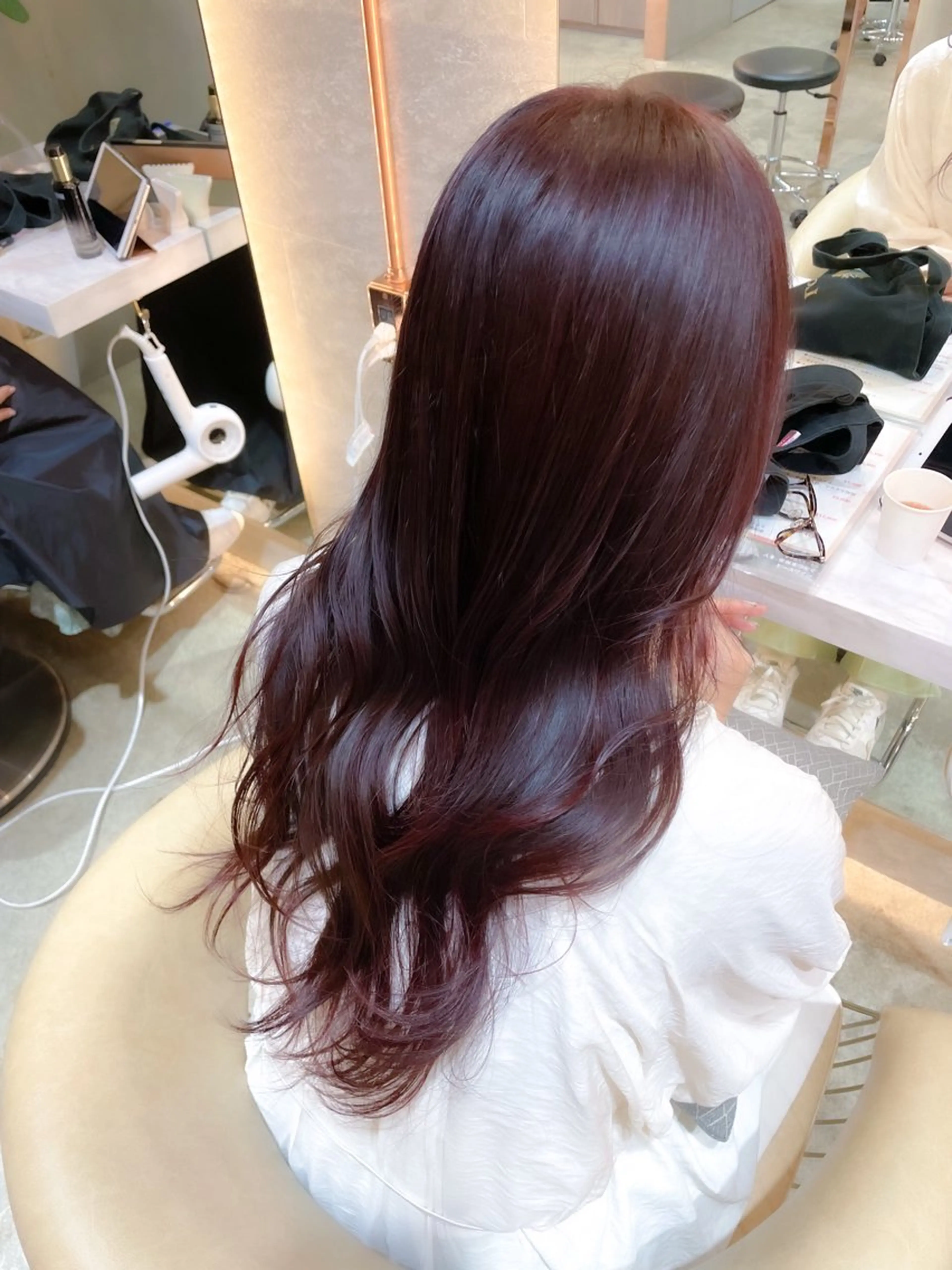 ロング カラー カット ヘアカラー トリートメント 透明感カラー／韓国 レイヤーmomokaのヘアスタイル