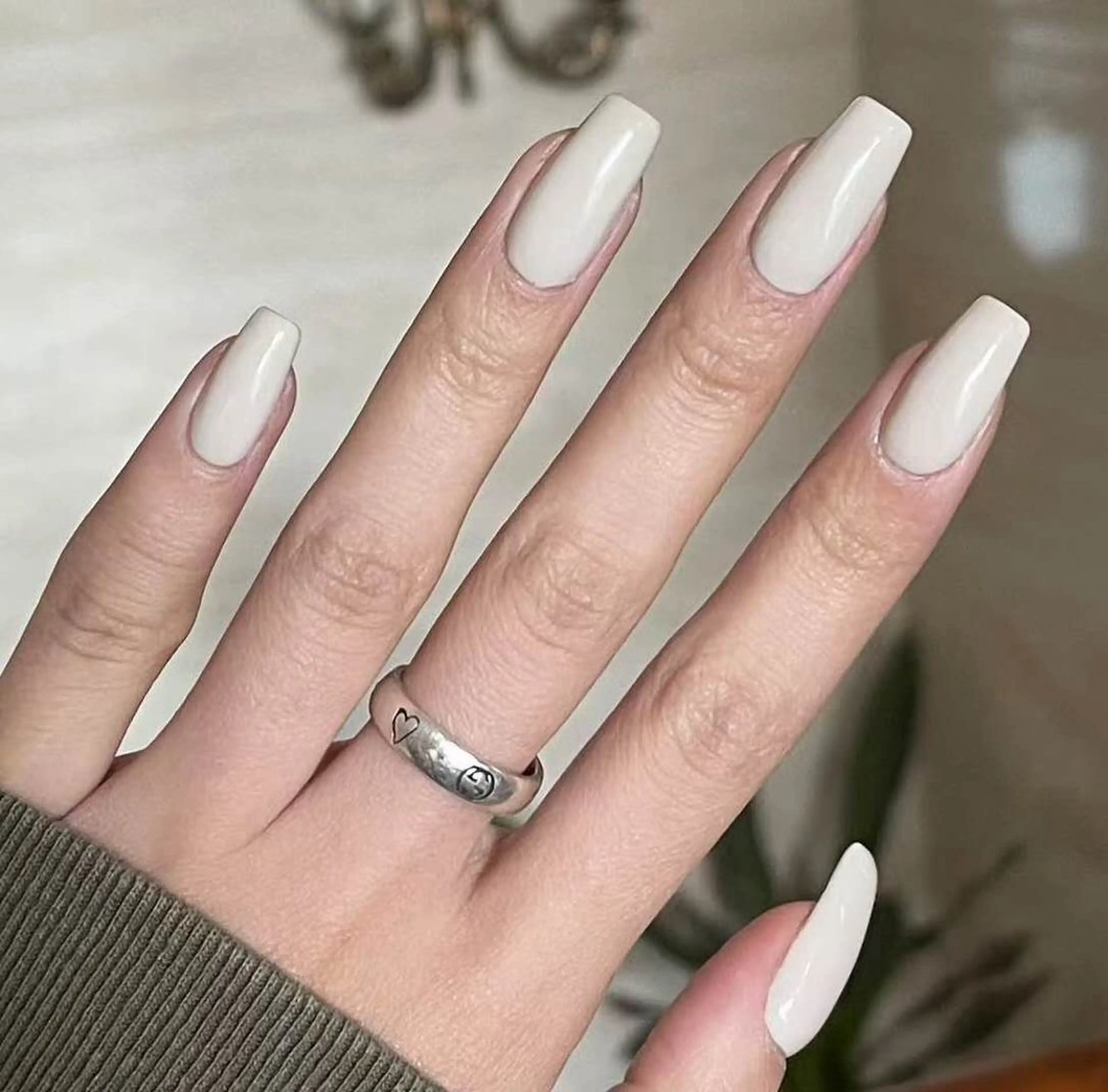 ネイル オーロラネイル フラワーネイル フットネイル フレンチネイル ジェルネイル ハンドネイル BabyYouMi nailのネイルデザイン