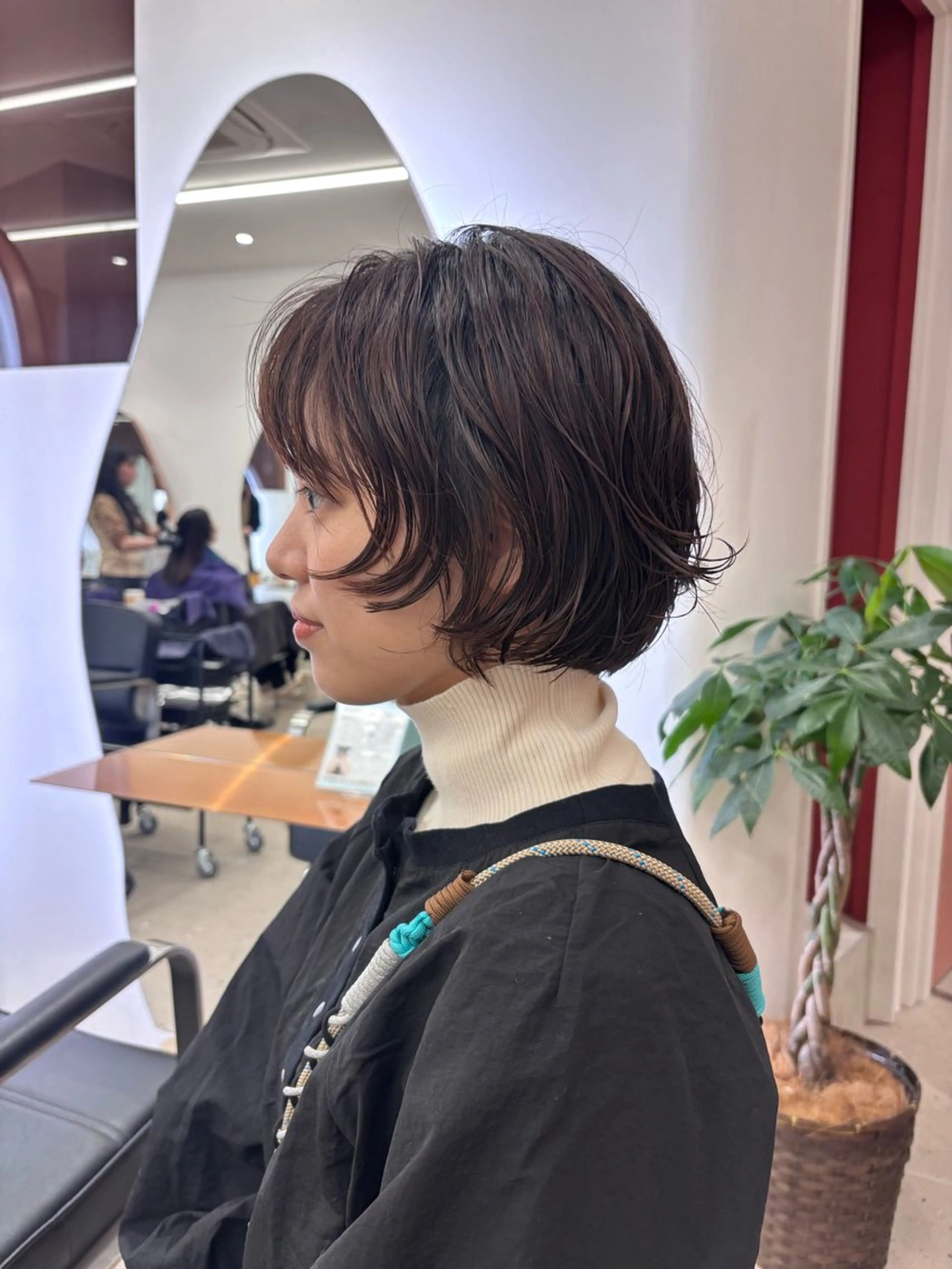 ショート ボブ 伸ばしかけ レイヤーカット 西宮北口/みなみのヘアスタイル