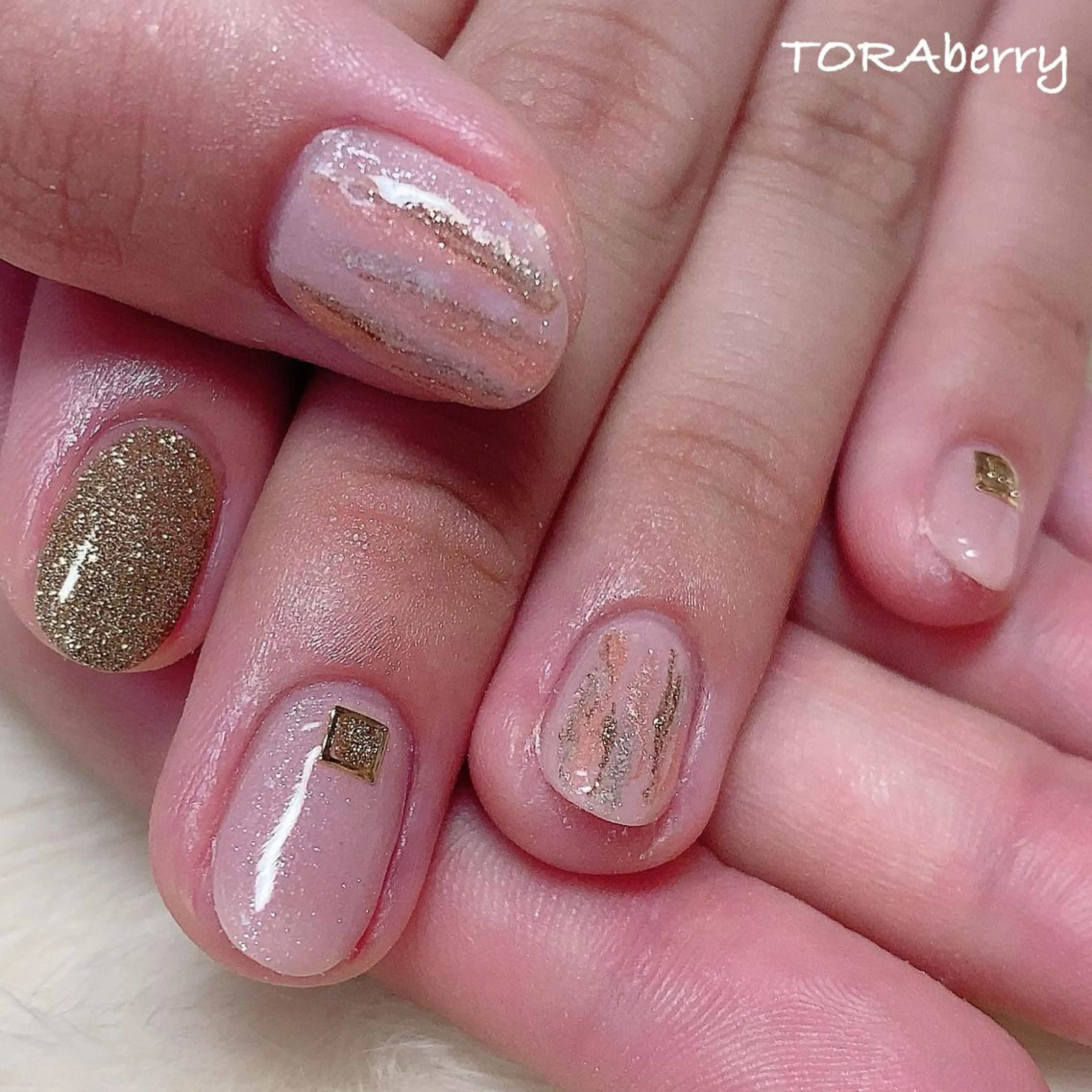 ネイル ニュアンスネイル ハンドネイル ネイリスト なつみのネイルデザイン