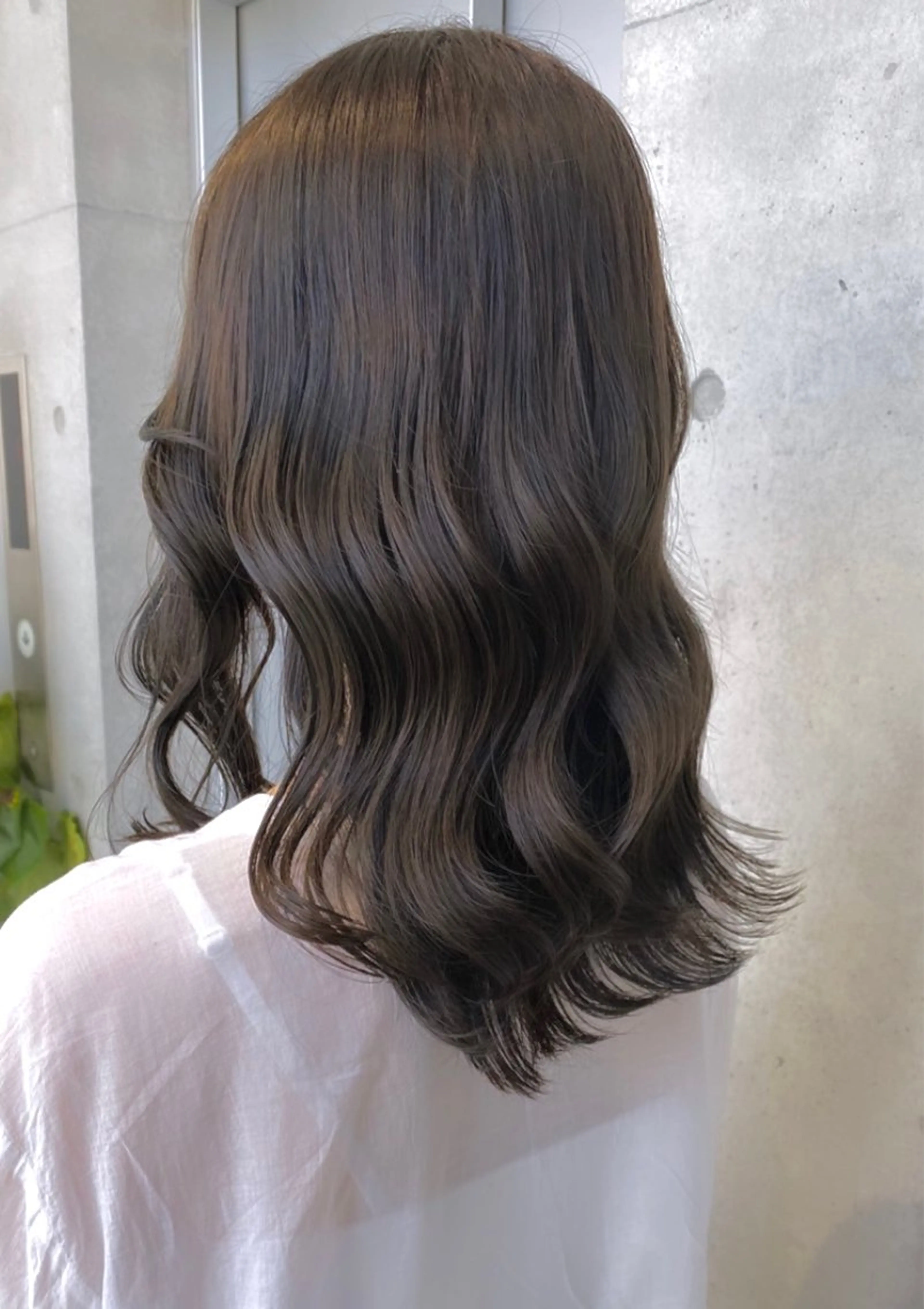 セミロング カラー カット ヘアカラー トリートメント 🌫️大人韓国ヘア 🌫️naoyaのヘアスタイル