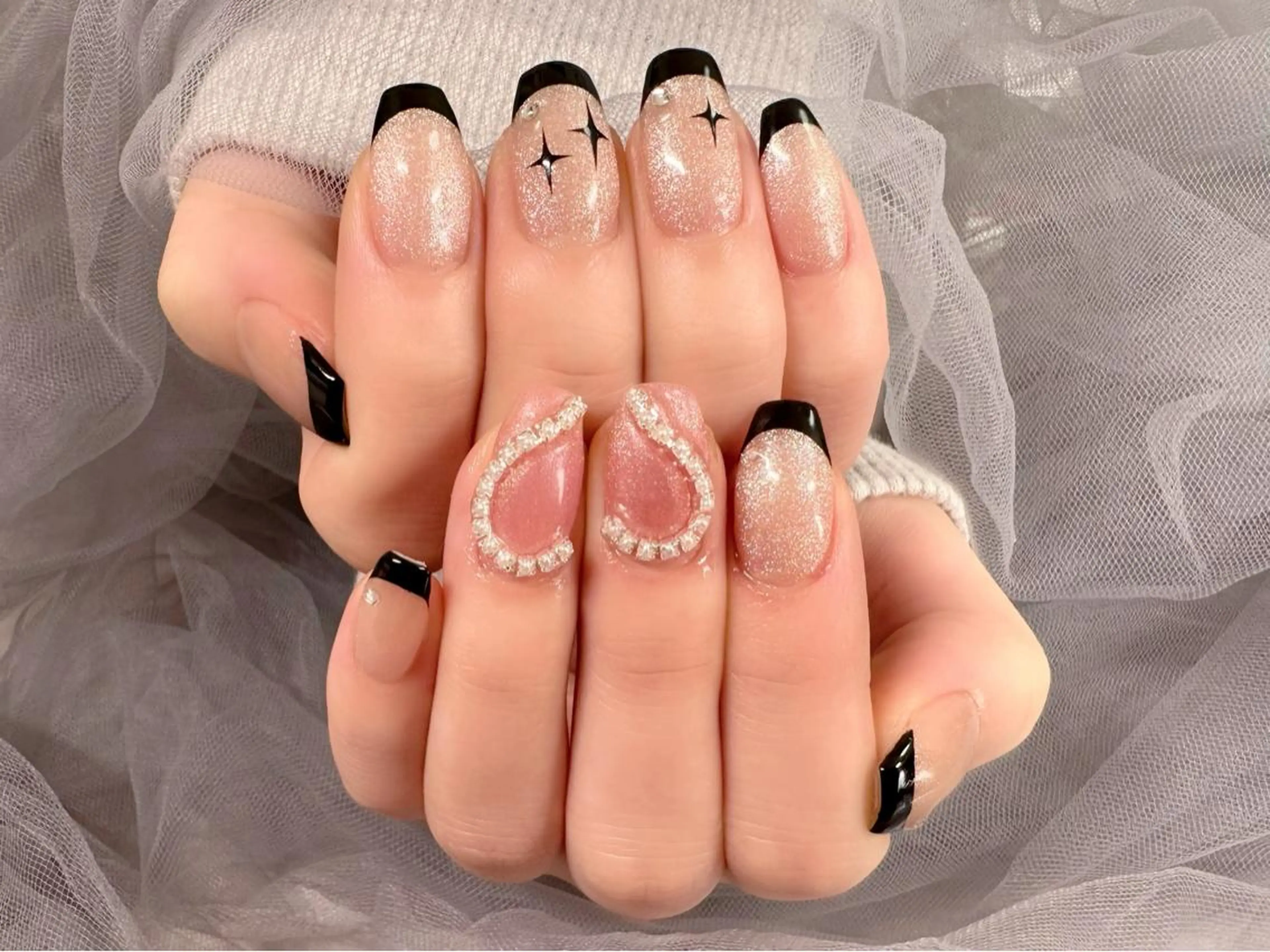 ネイル フレンチネイル ハート マグネットネイル ハンドネイル KURELLY所属・Nail Salon KURELLYのネイルデザイン