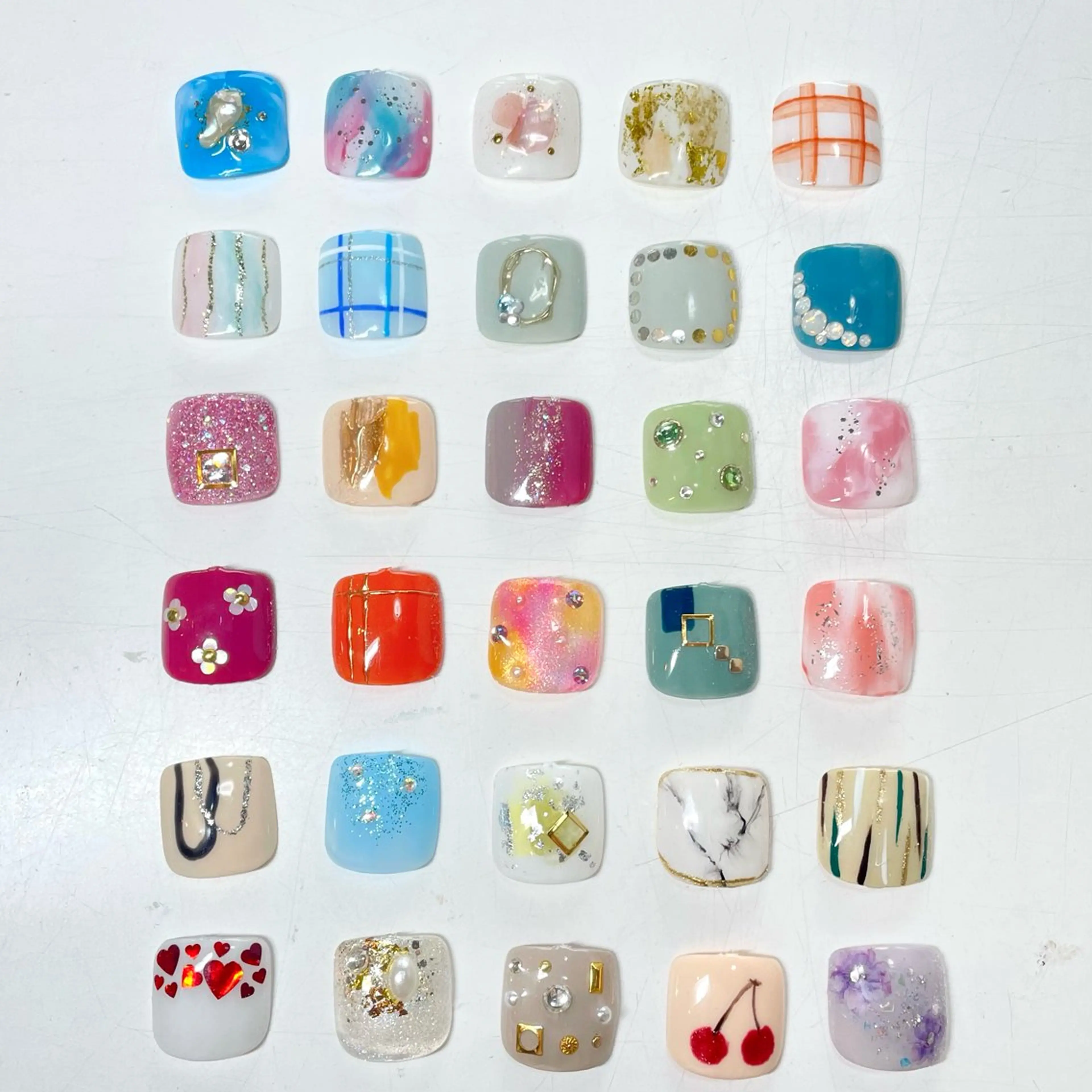 フット💜定額アート2本の写真