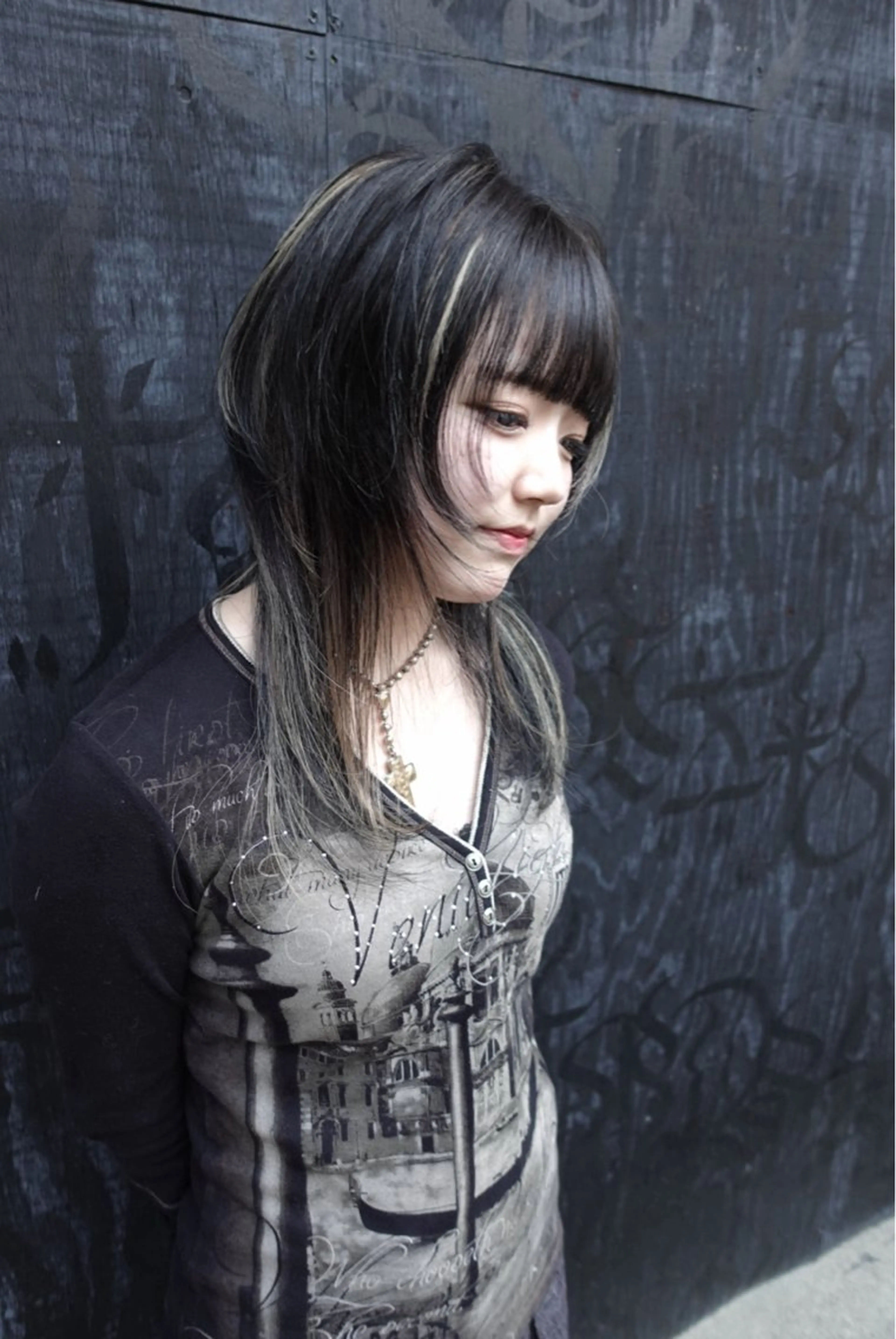 セミロング カット Null 表参道所属・岩下昂世/ ハイトーン/デザインのヘアスタイル