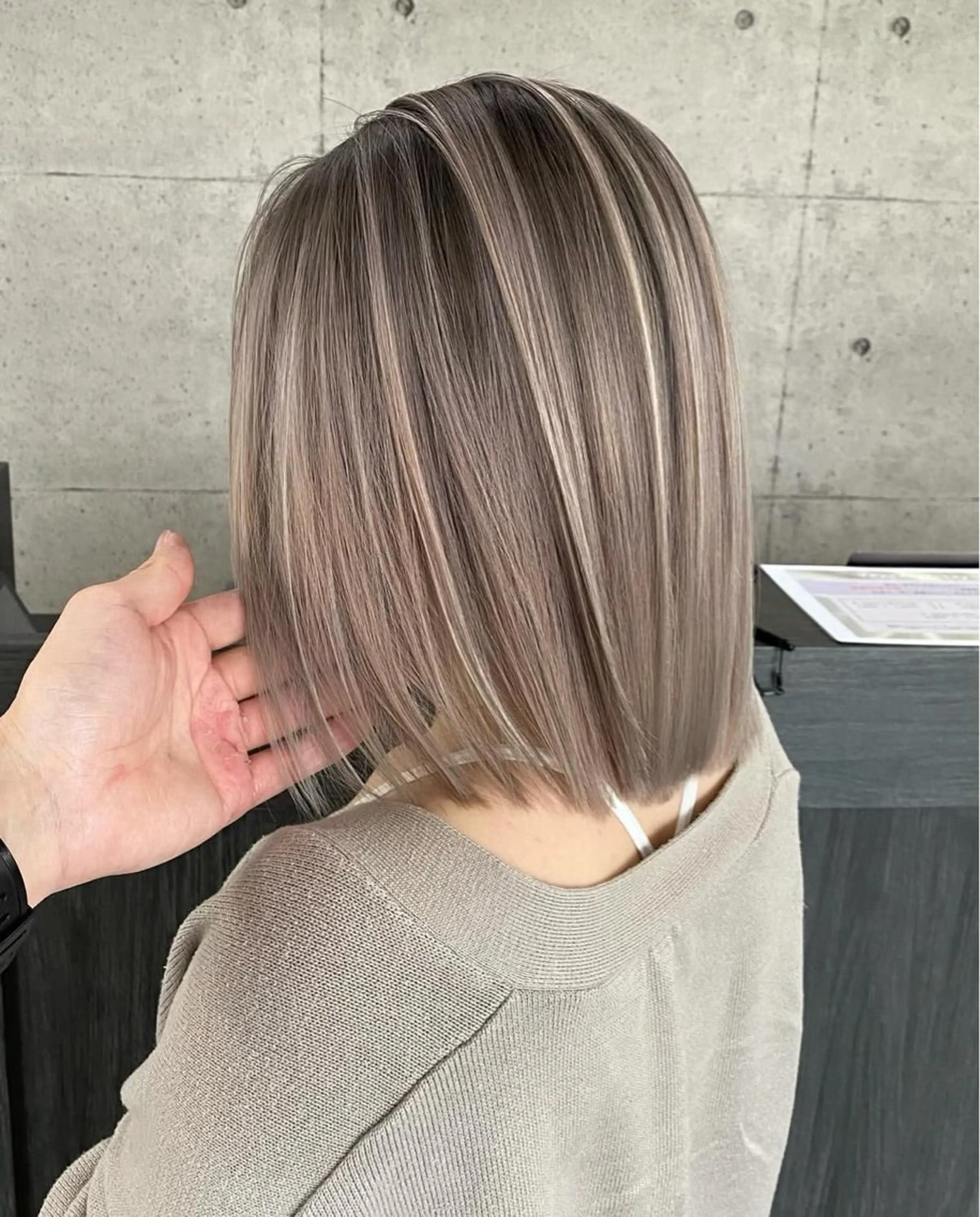 ミディアム ヘアカラー バレイヤージュ/ 過去最高の仕上がり✨のヘアスタイル