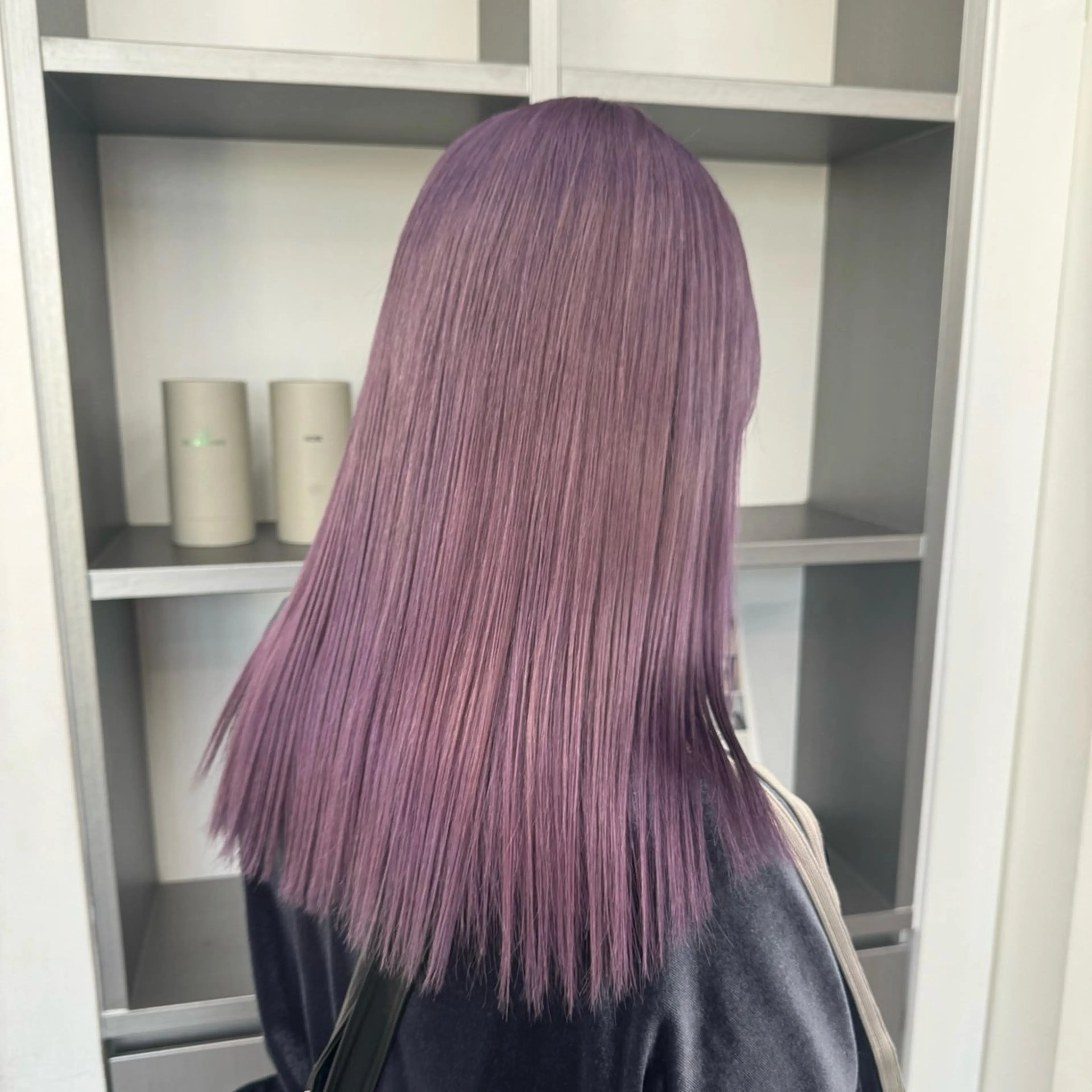 ミディアム カラー ヘアカラー トリートメント 🌼動き×透明感🩵 ハイトーン/ナナのヘアスタイル